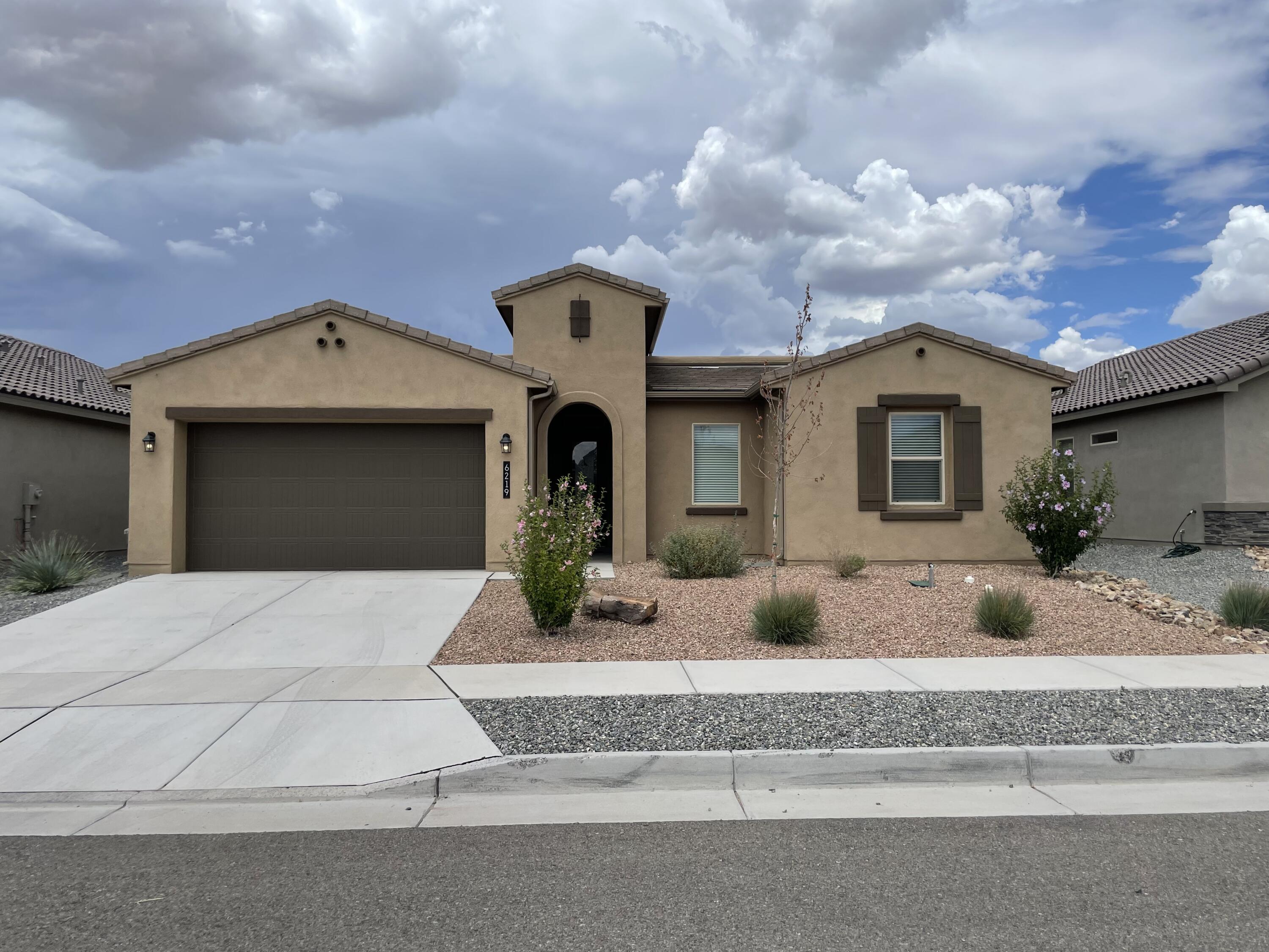 7927 Tarragona Road NW, Albuquerque, NM 87114