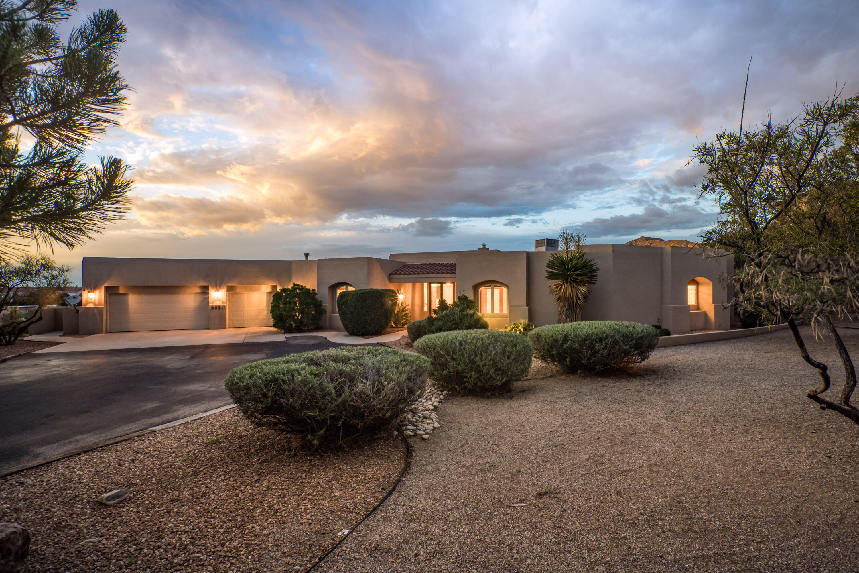9621 Eagle Rock Avenue NE, Albuquerque, NM 87122