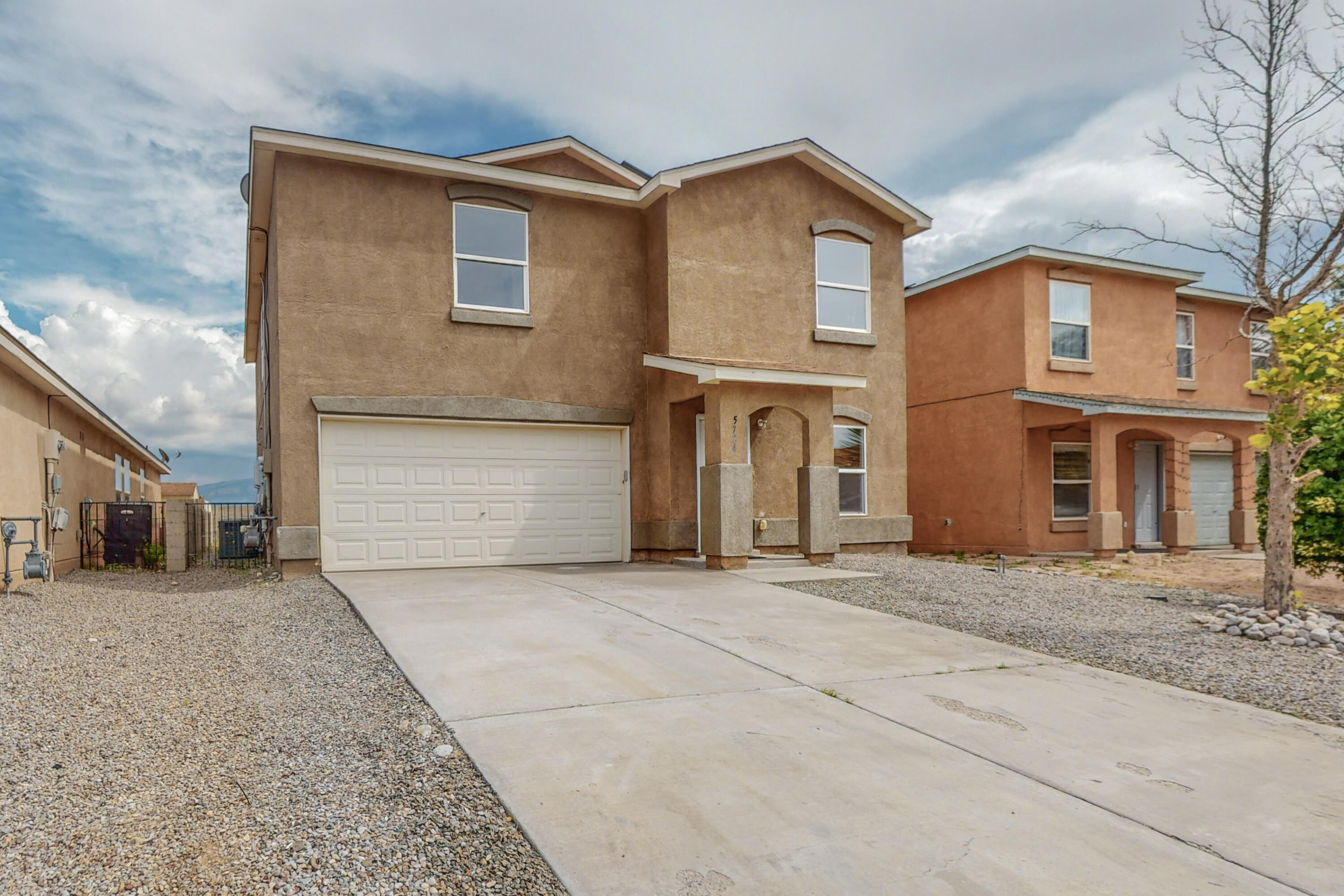 5724 Sandoval Drive NE, Rio Rancho, NM 87144