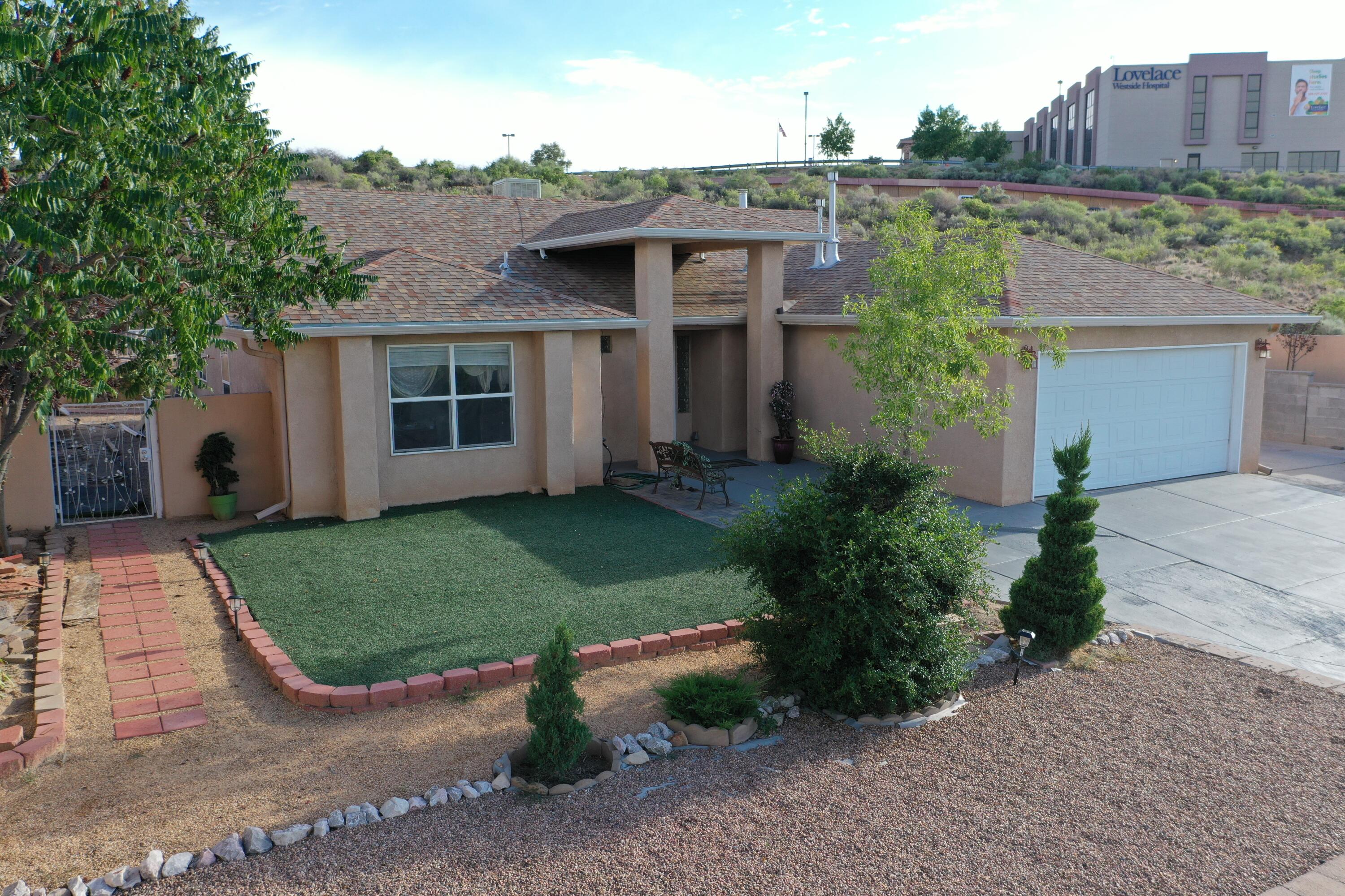 4504 Tottle Avenue NW, Albuquerque, NM 87114