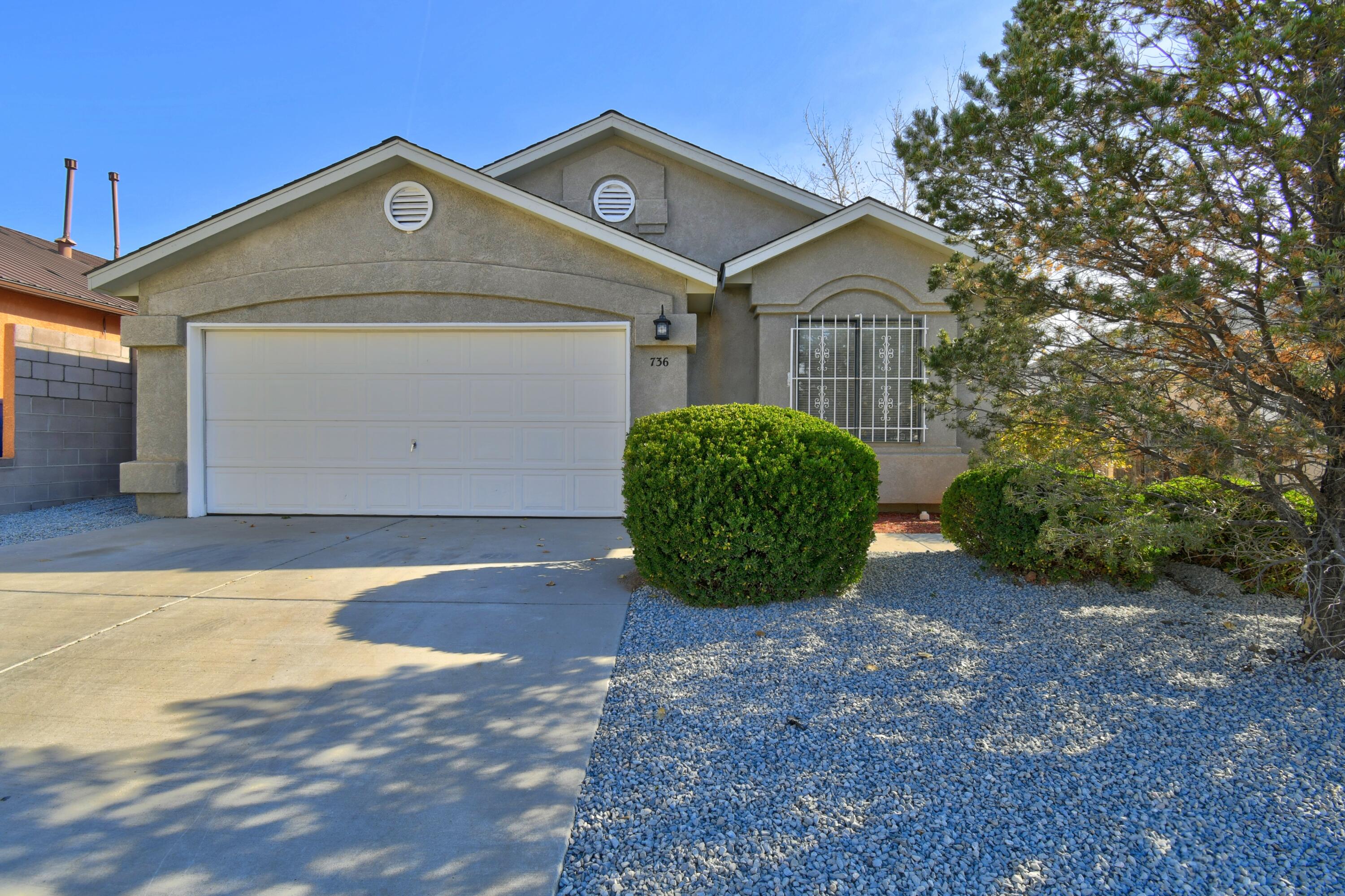 736 110Th Street SW, Albuquerque, NM 87121