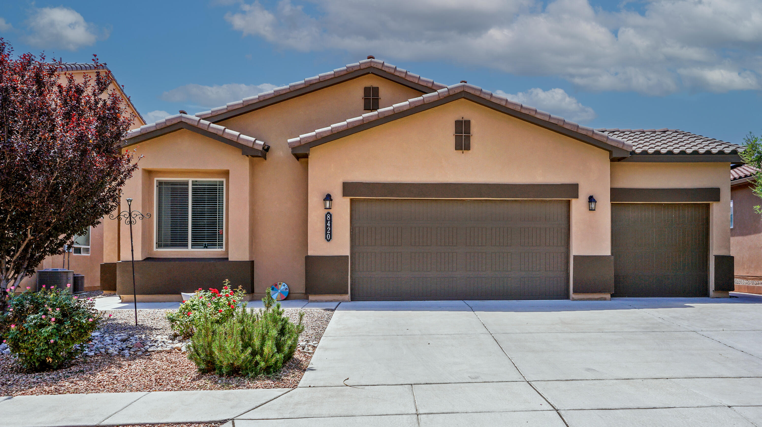 8420 Bouvardia Avenue NW, Albuquerque, NM 87120