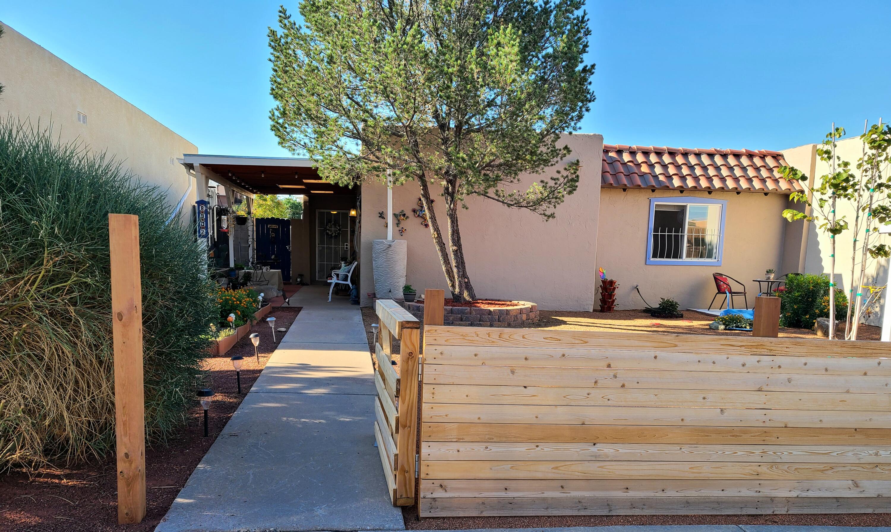 8902 Chambers Place NE, Albuquerque, NM 87111