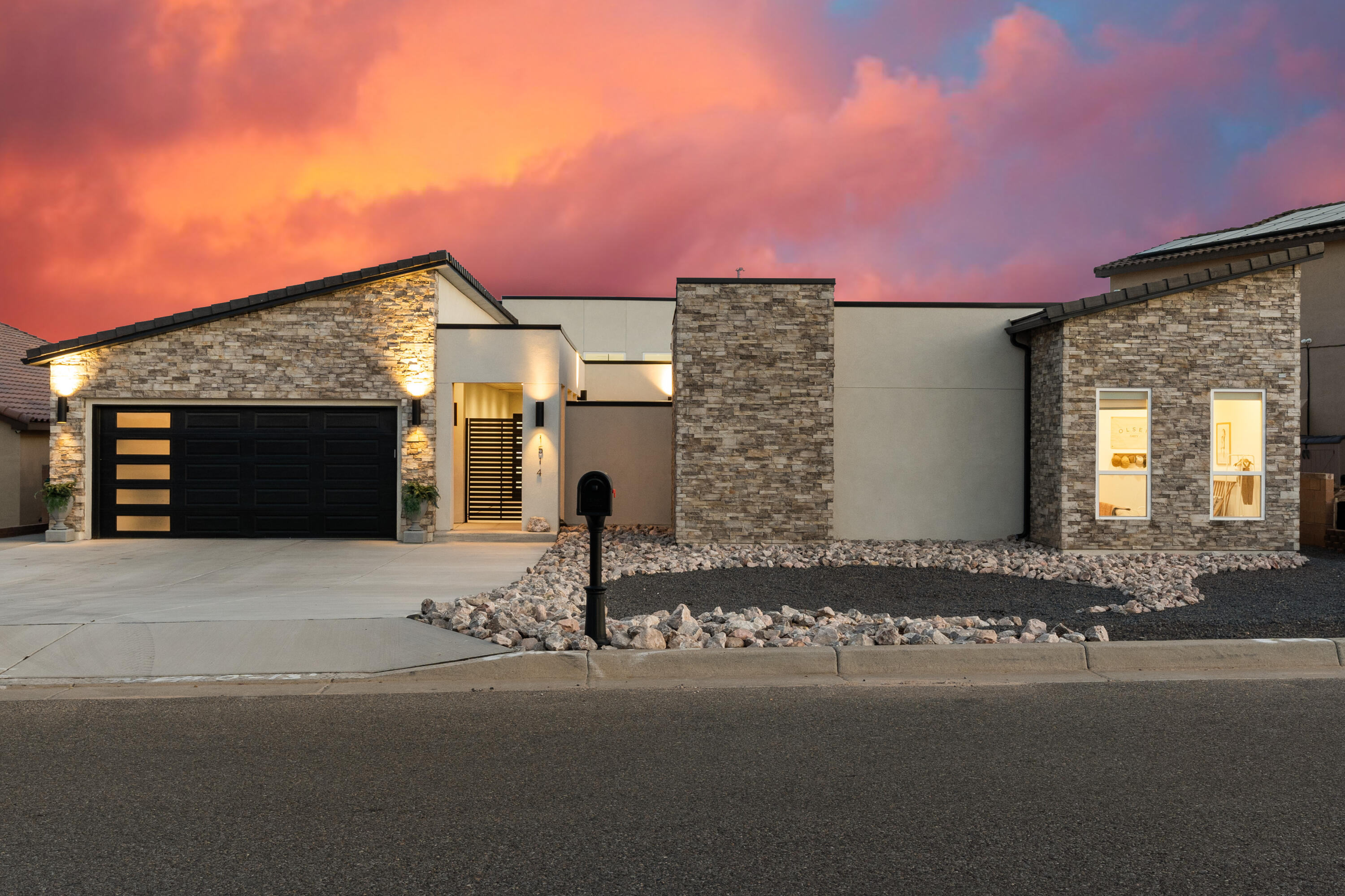 1514 21St Avenue SE, Rio Rancho, NM 87124