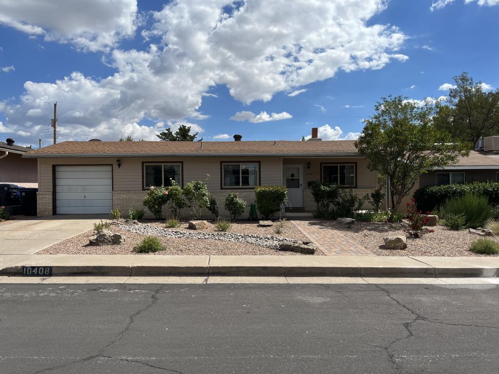 10408 Gloria Place NE, Albuquerque, NM 87112