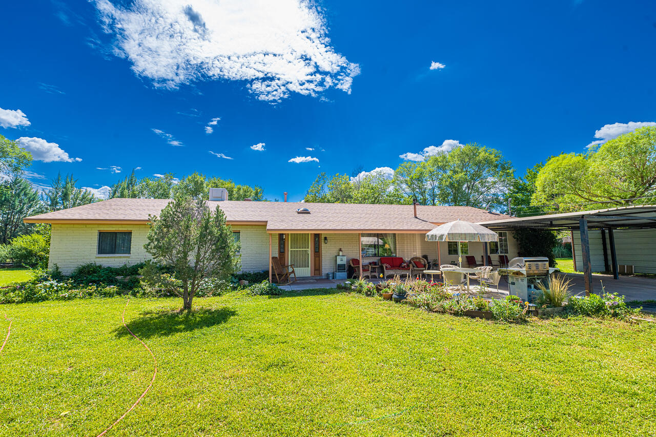 6649 Isleta Boulevard SW, Albuquerque, NM 87105