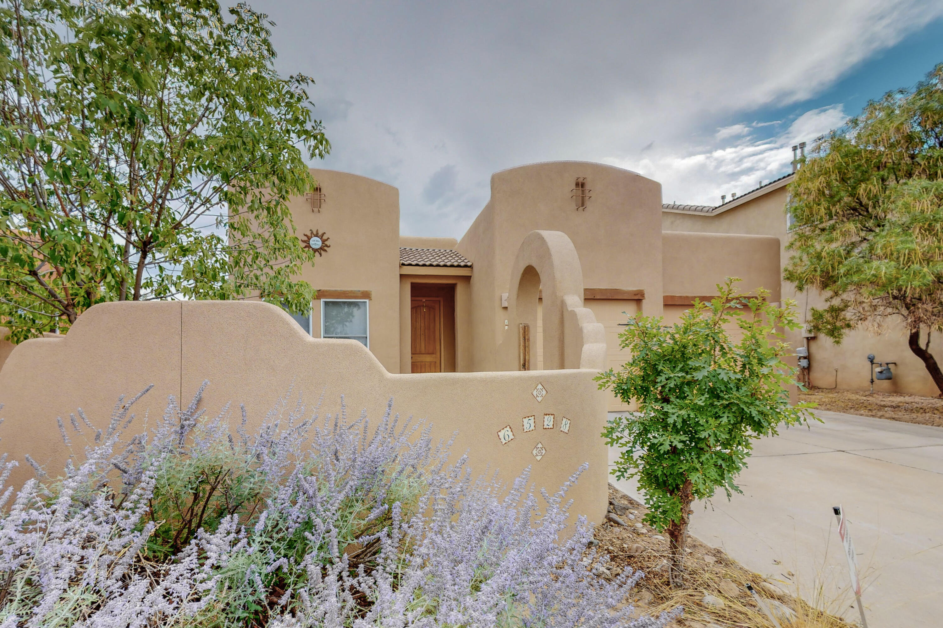 6528 Anasazi Ridge Avenue NW, Albuquerque, NM 87114