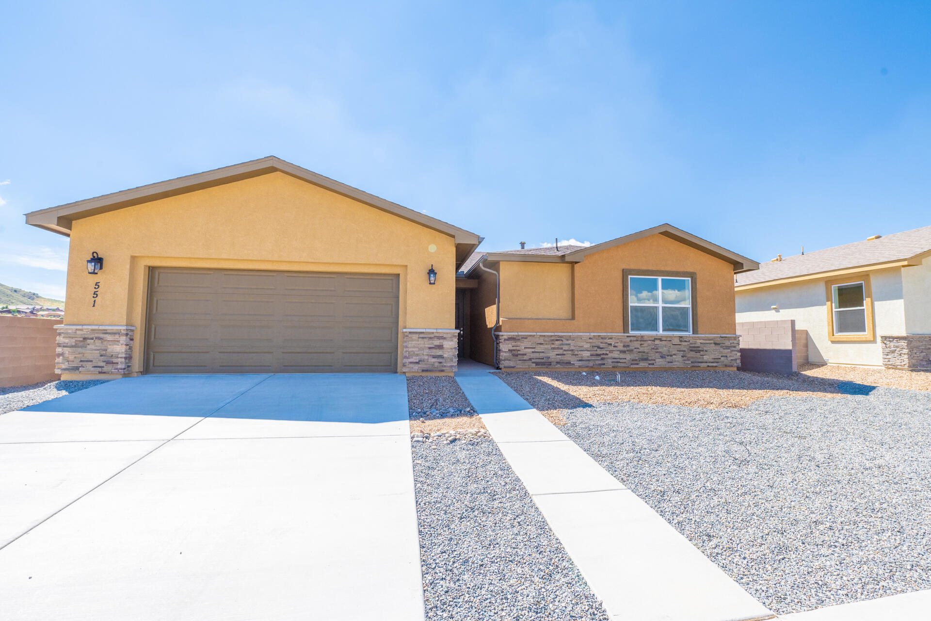 551 Pecos River SW, Los Lunas, NM 87031