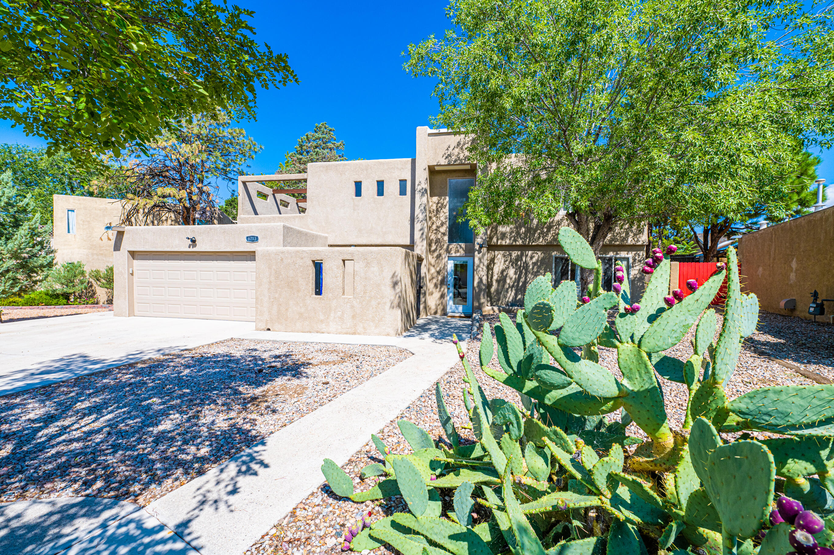 6713 Baker Avenue NE, Albuquerque, NM 87109