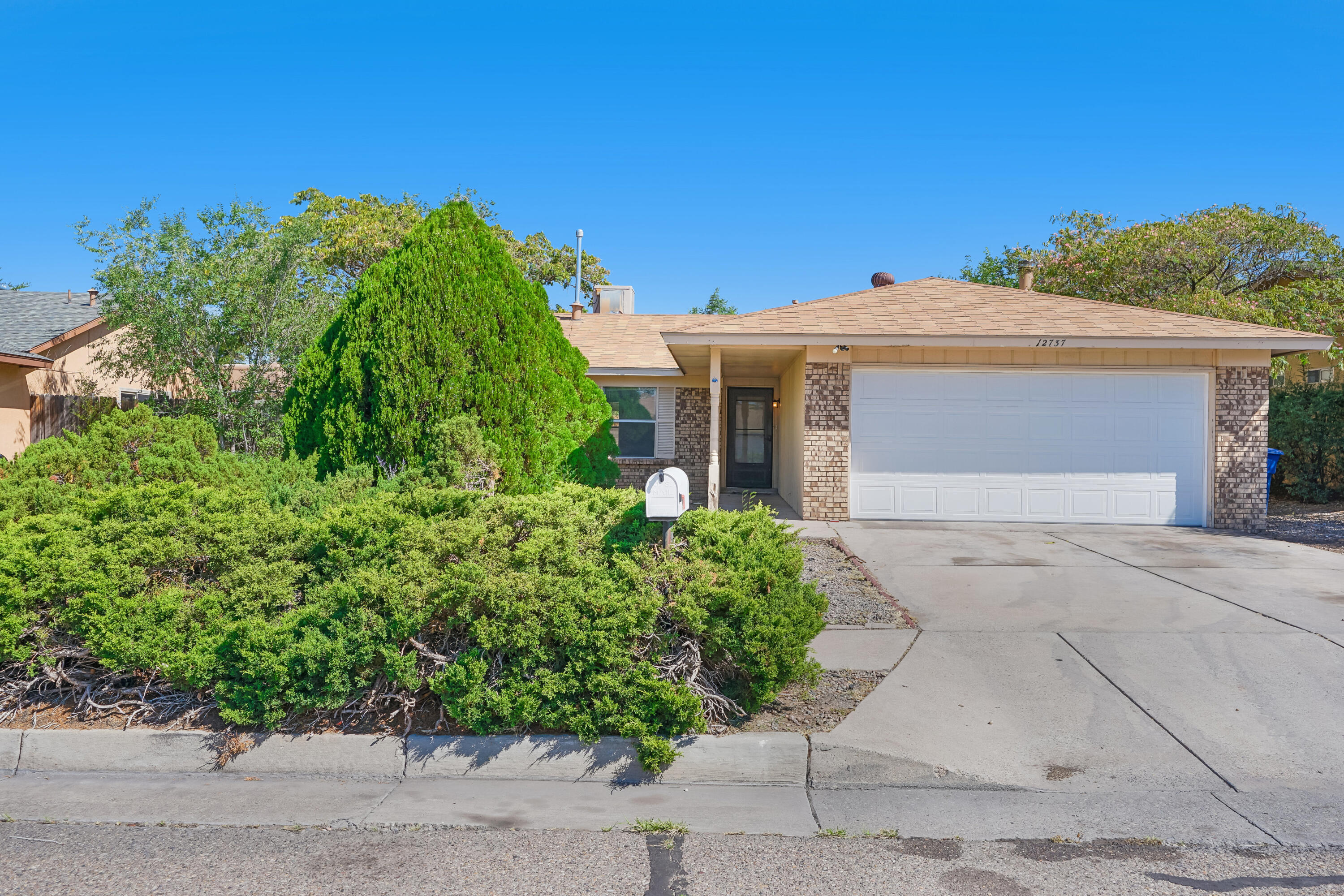 12737 Tomlinson Drive SE, Albuquerque, NM 87123