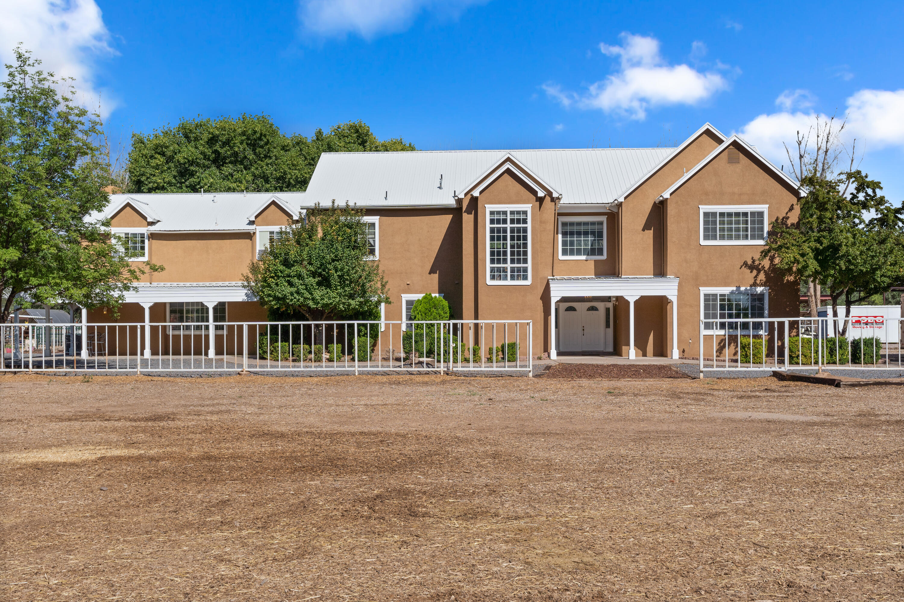 357 Lagunitas Lane SW, Albuquerque, NM 87105