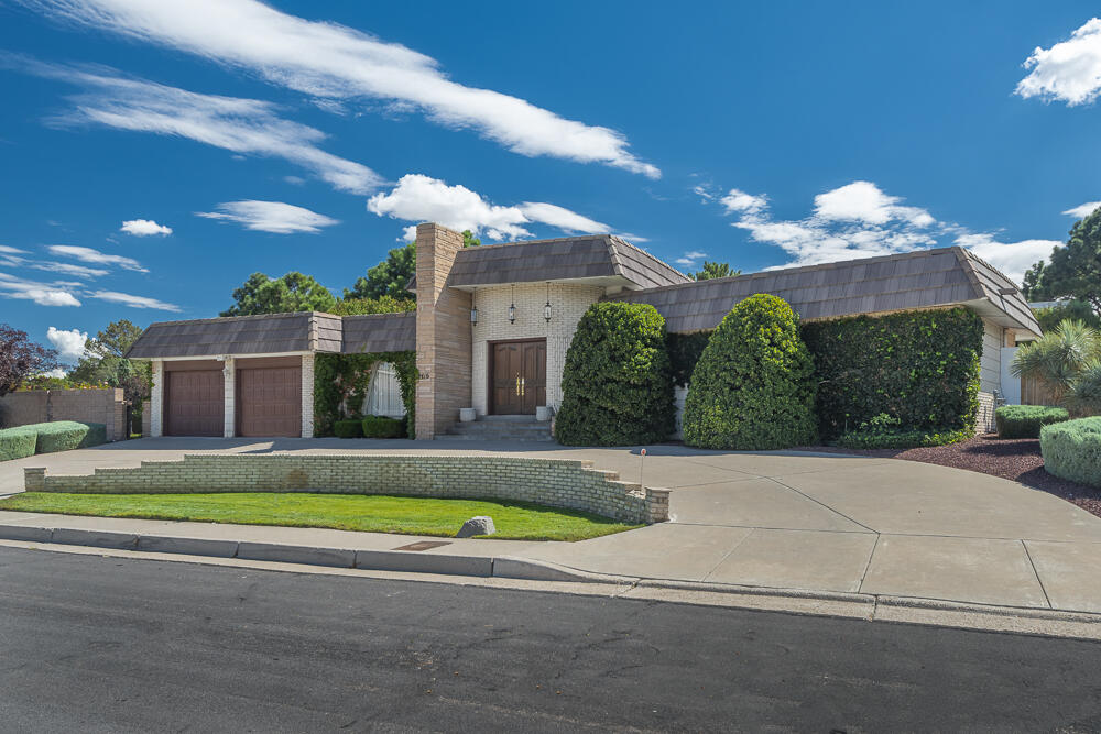 4416 Royene Avenue NE, Albuquerque, NM 87110