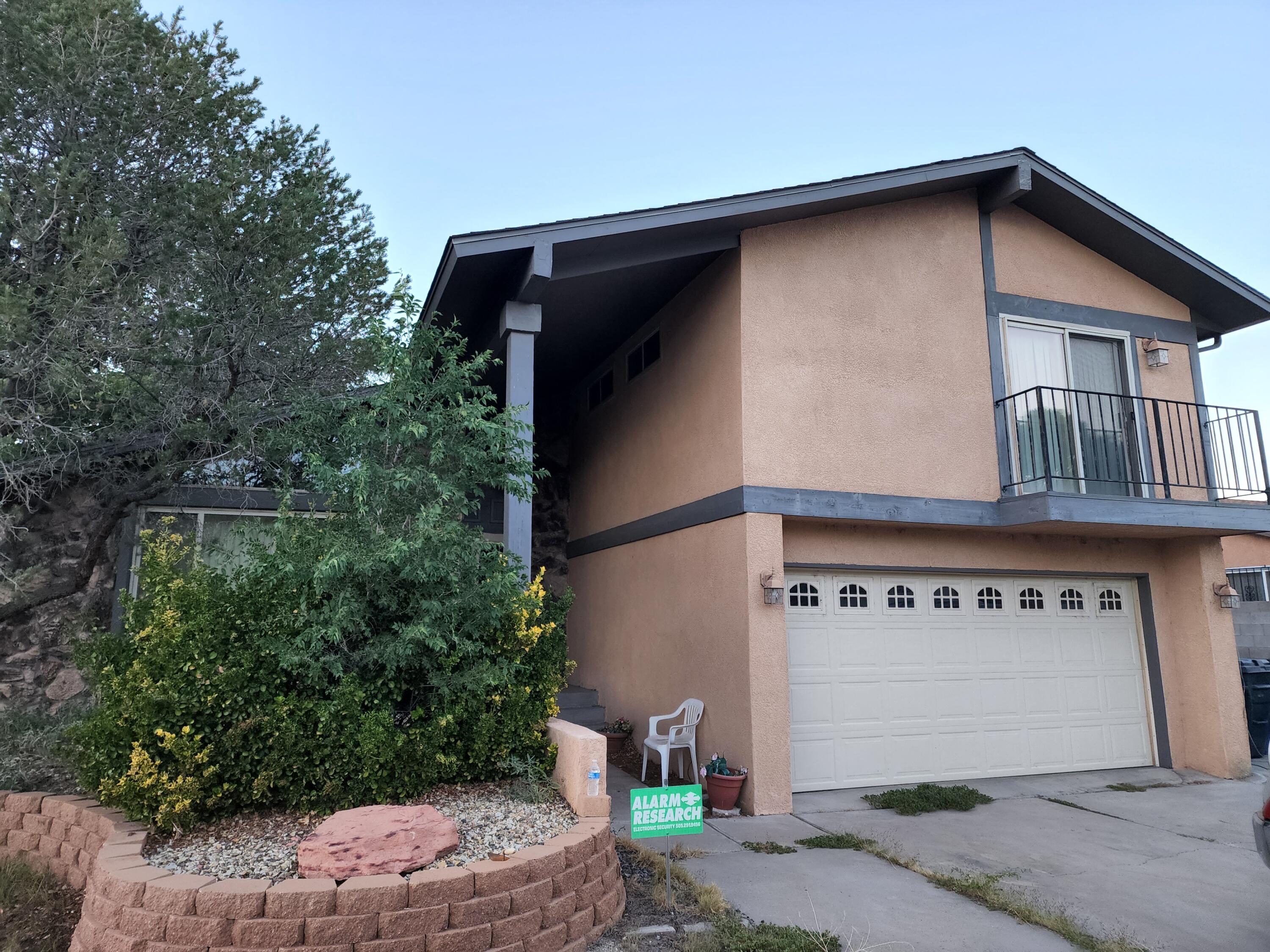 6701 Welton Drive NE, Albuquerque, NM 87109
