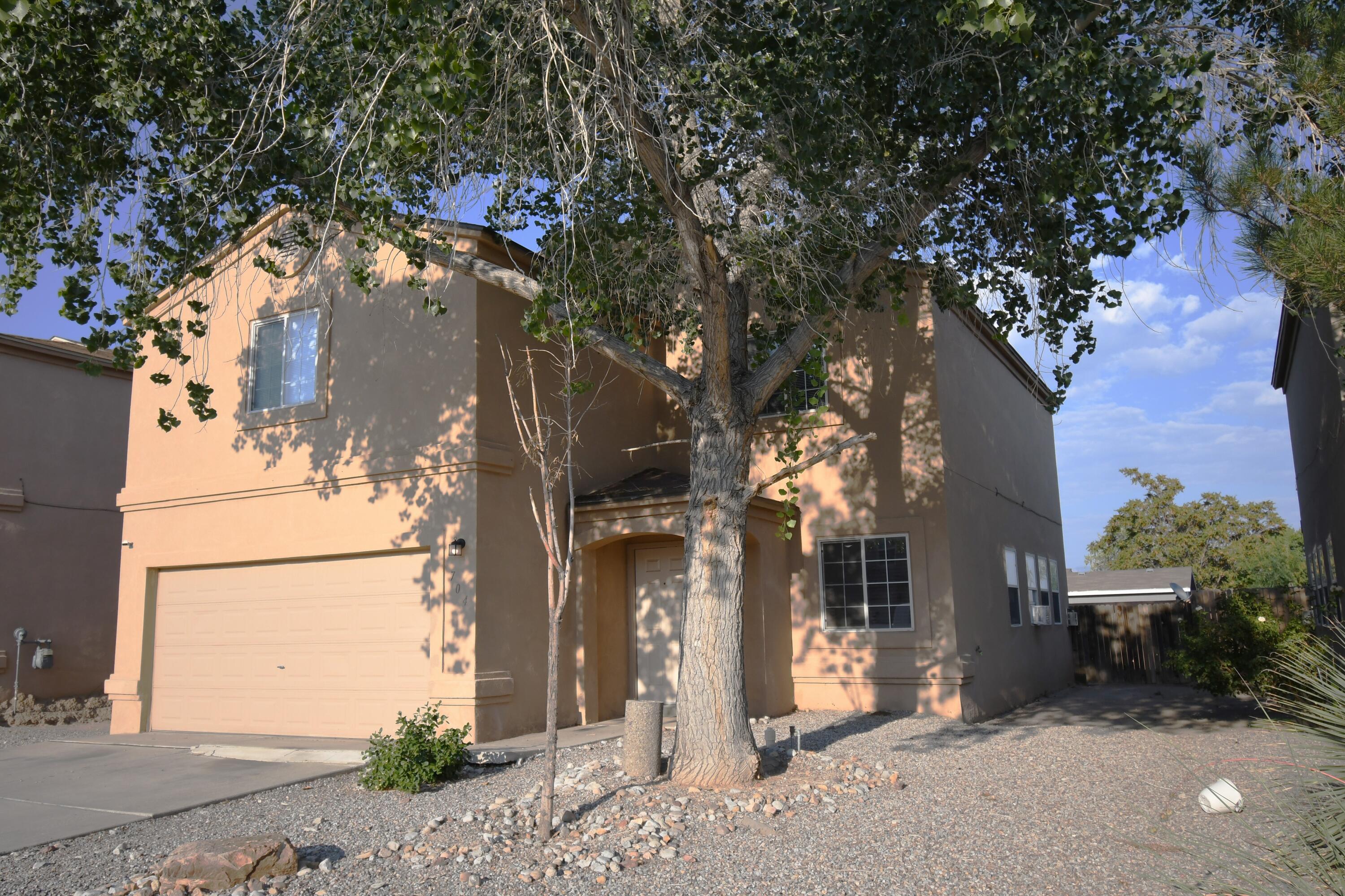 704 Avanti Street SW, Albuquerque, NM 87121