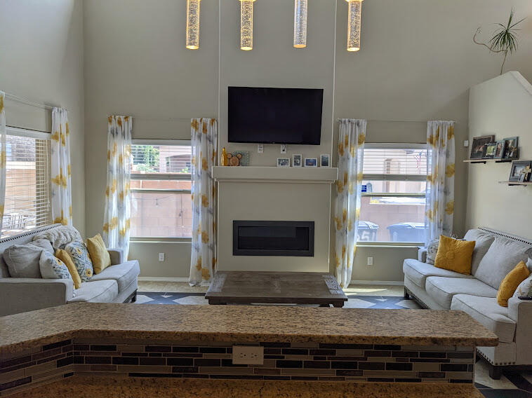 5843 Mafraq Avenue NW, Albuquerque, NM 87114