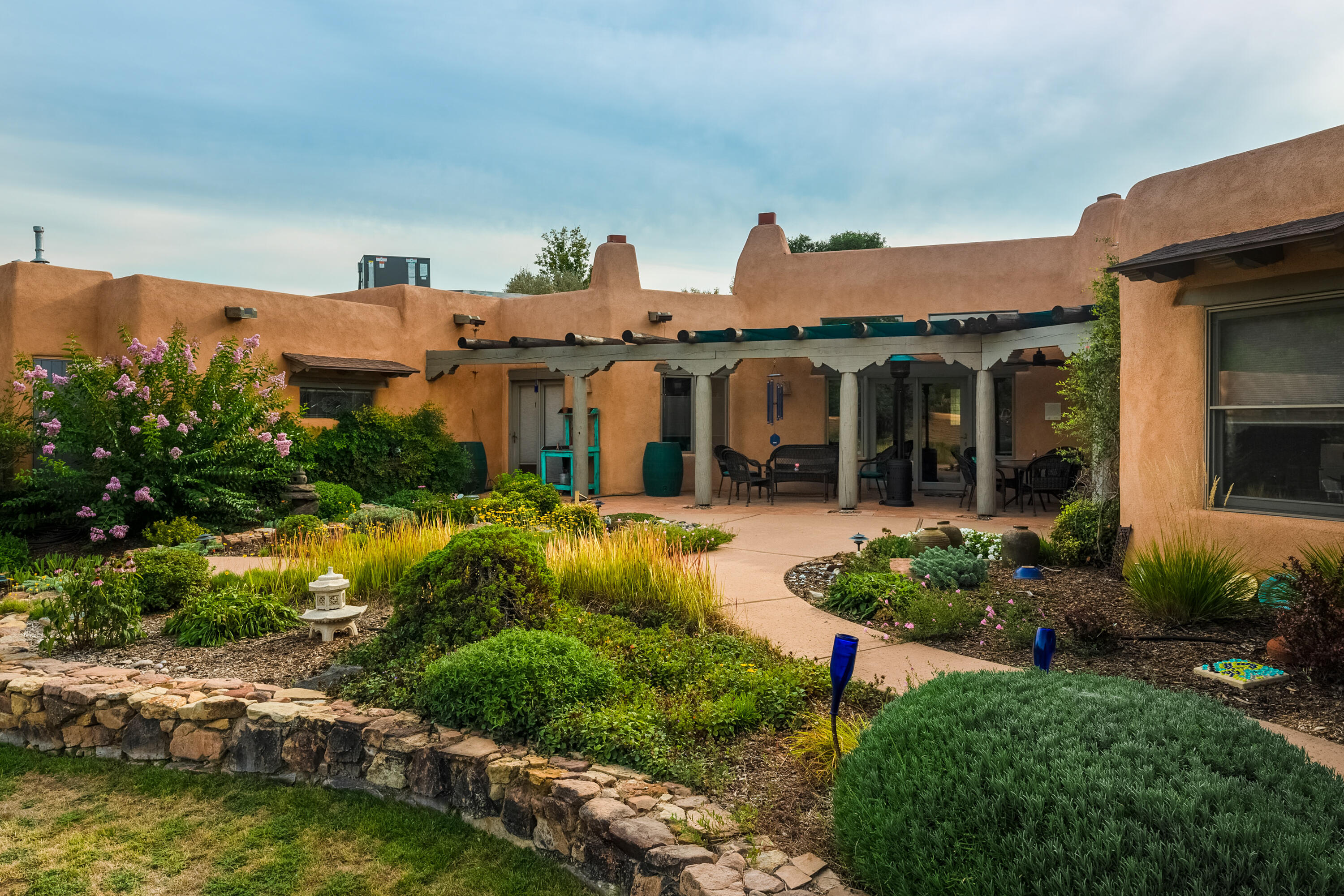 193 El Camino Verde, Corrales, NM 87048