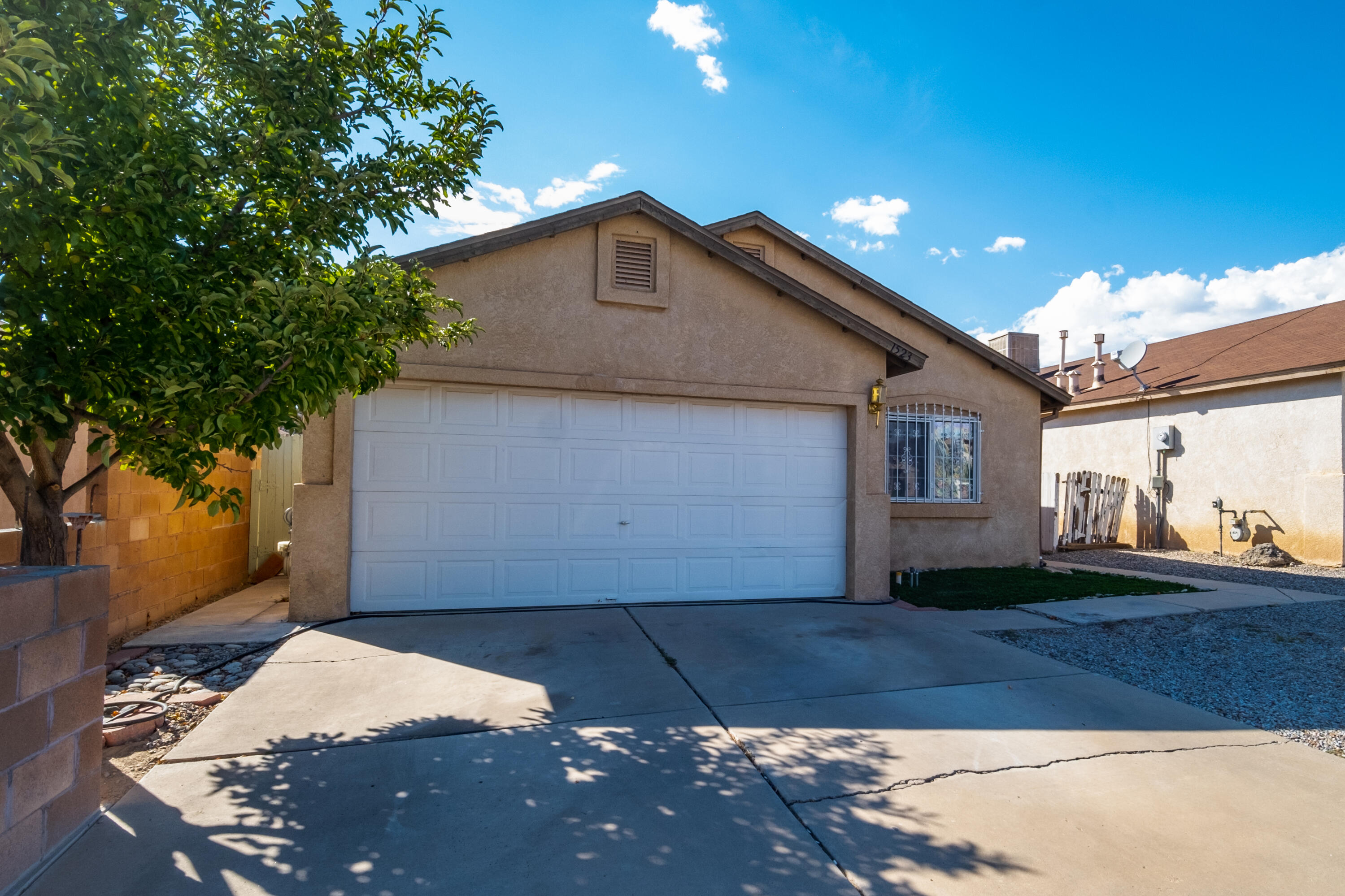 1523 Silent Meadows Place SW, Albuquerque, NM 87121