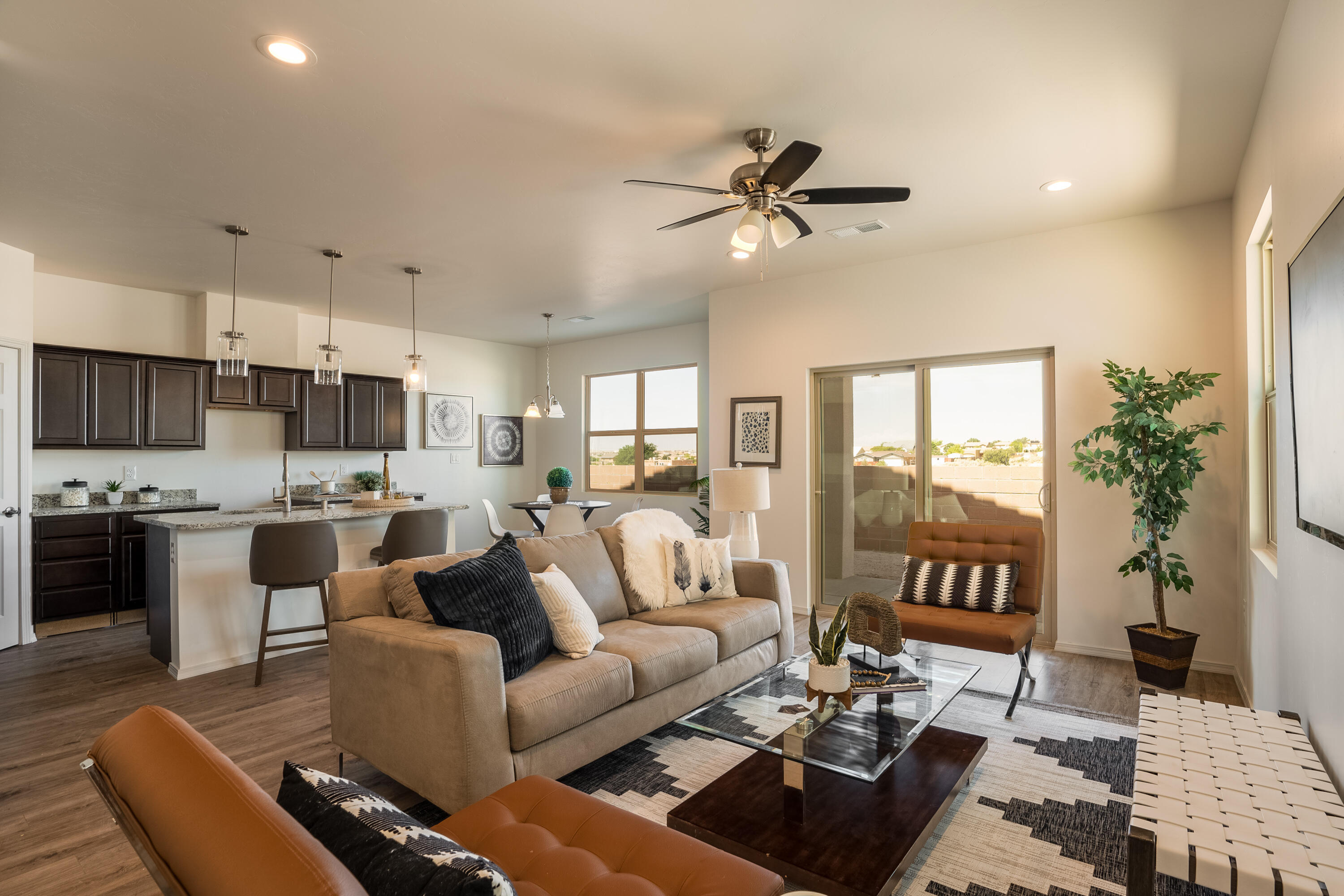 1089 Walsh Street SE, Rio Rancho, NM 87124