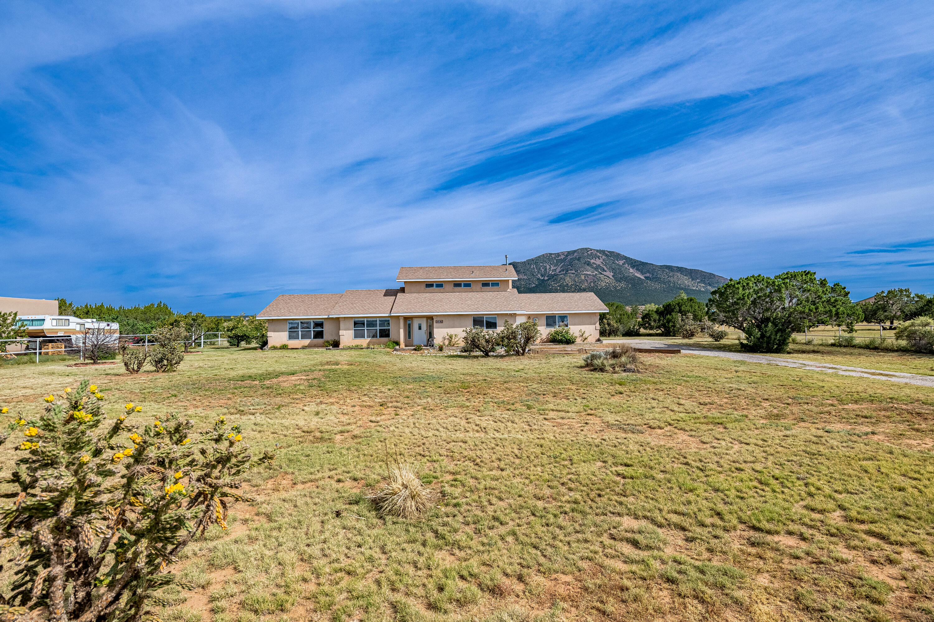 25 San Pablo Lane, Edgewood, NM 87015