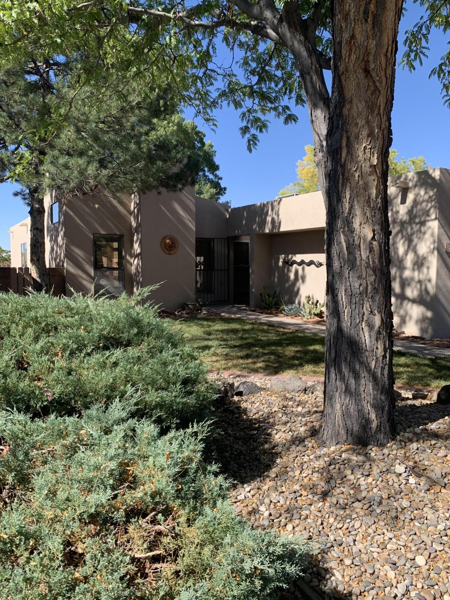 6321 Annapolis Drive NE, Albuquerque, NM 87111