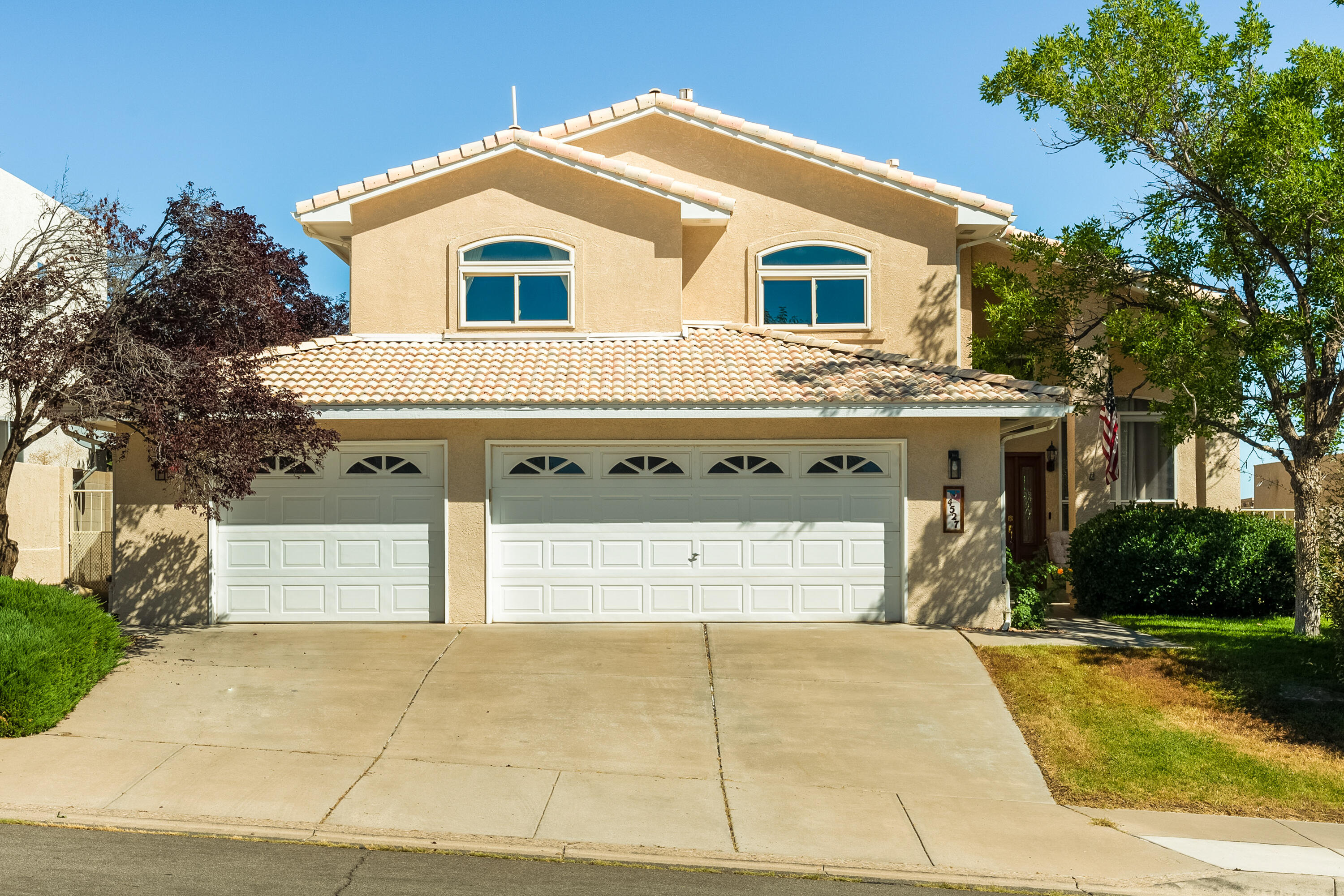 4527 Stockbridge Avenue NW, Albuquerque, NM 87120