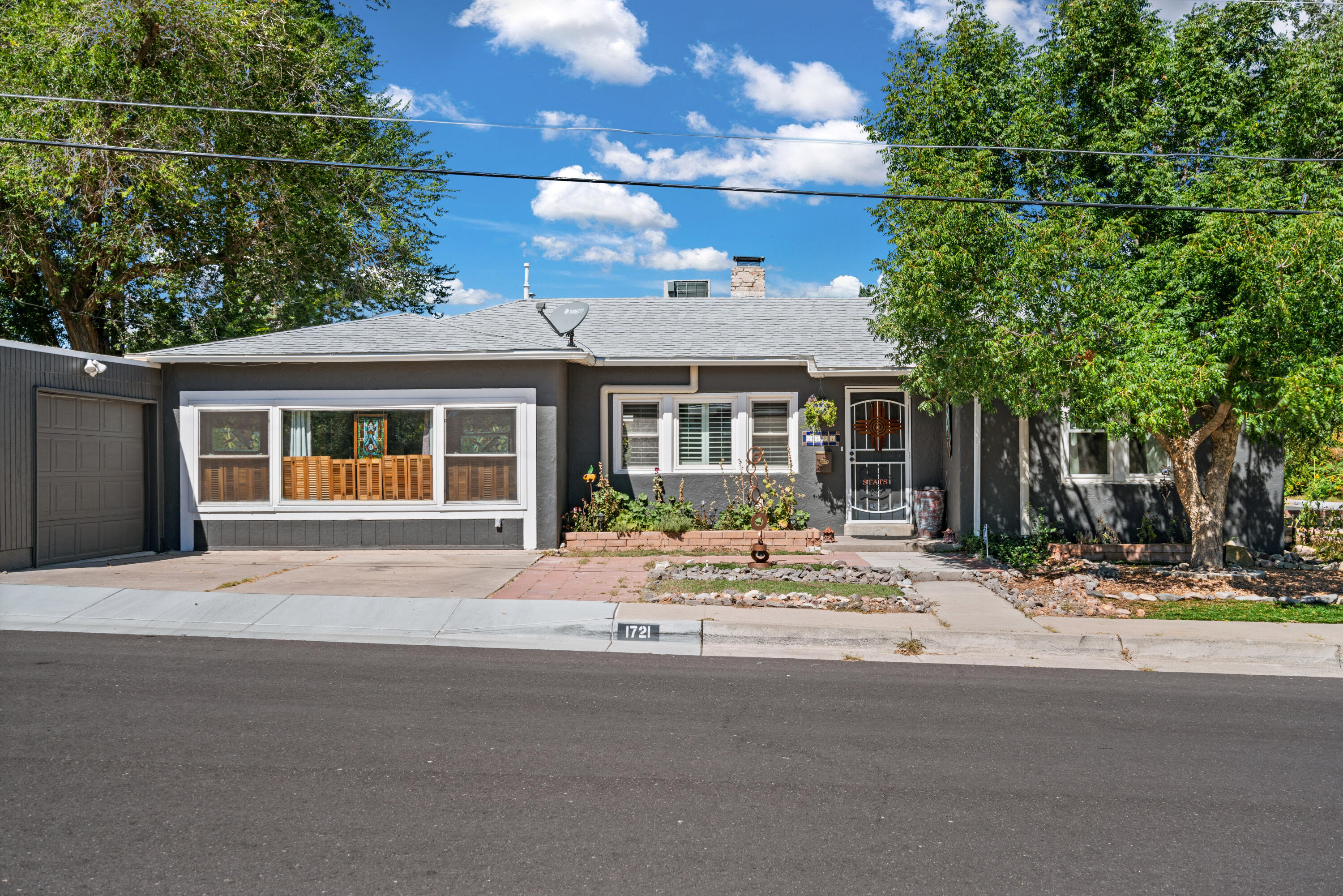 1721 Ross Place SE, Albuquerque, NM 87108