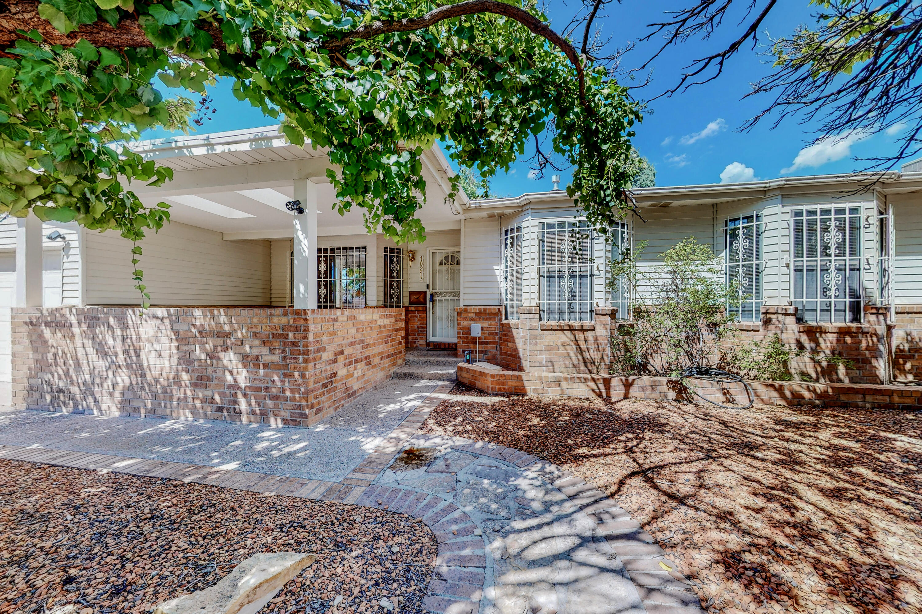 10213 Arvilla Avenue NE, Albuquerque, NM 87111
