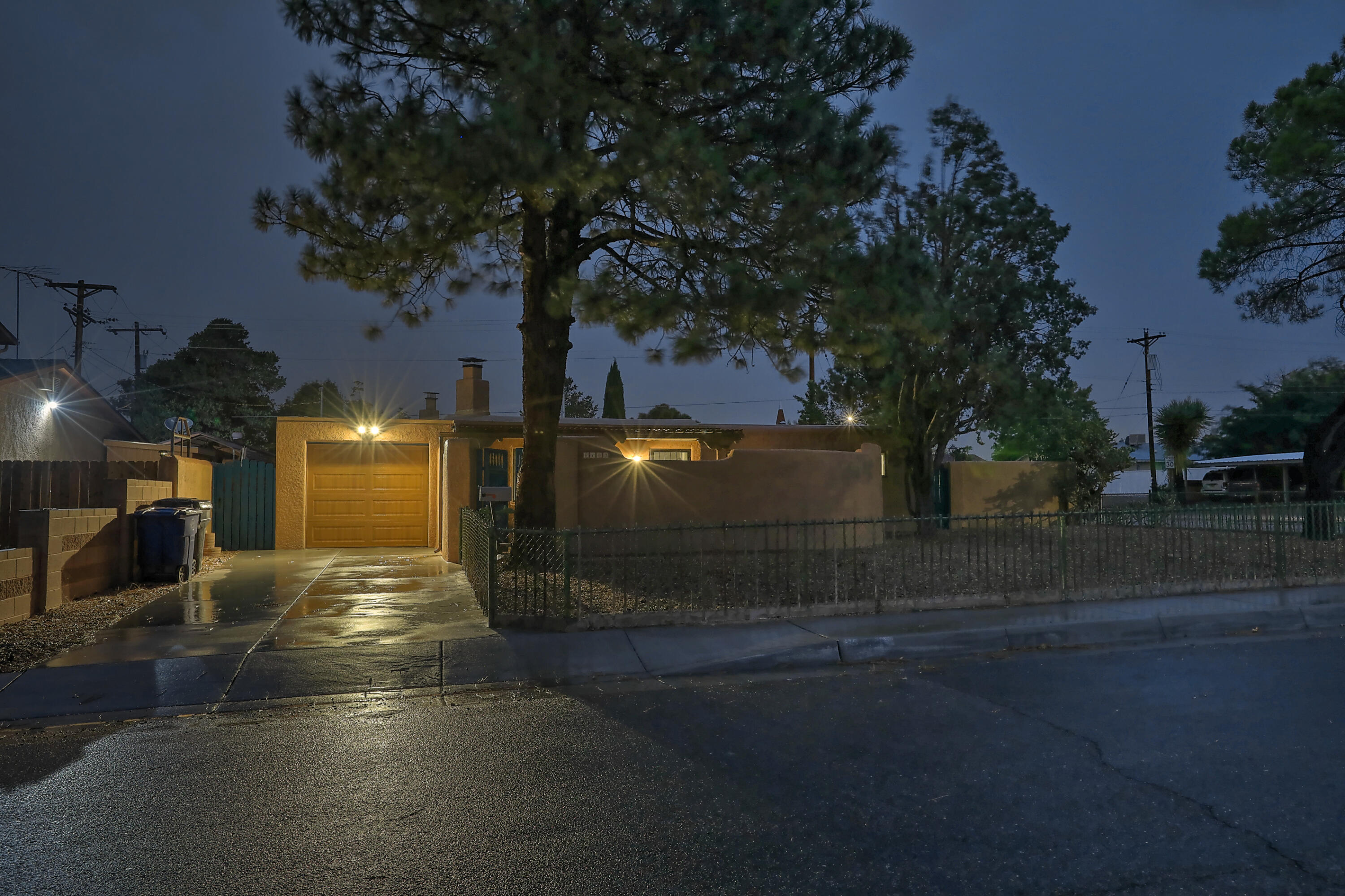 6109 Aztec Road NE, Albuquerque, NM 87110