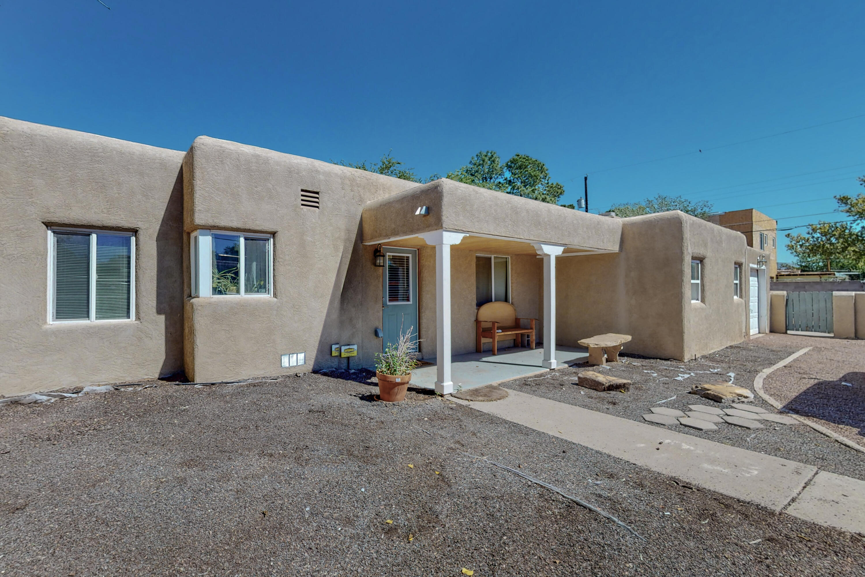 924 Washington Street SE, Albuquerque, NM 87108