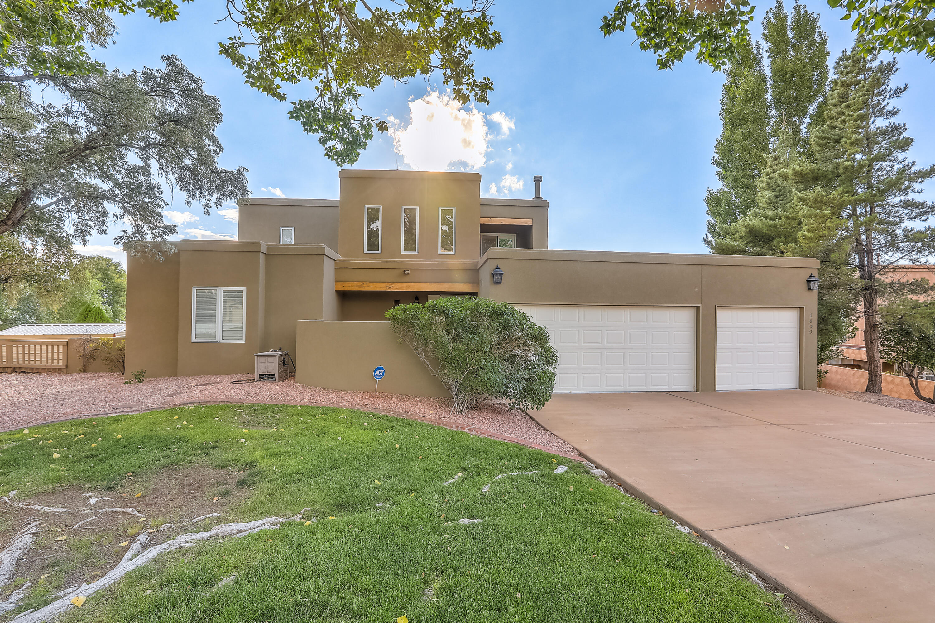 1609 Blair Drive NE, Albuquerque, NM 87112