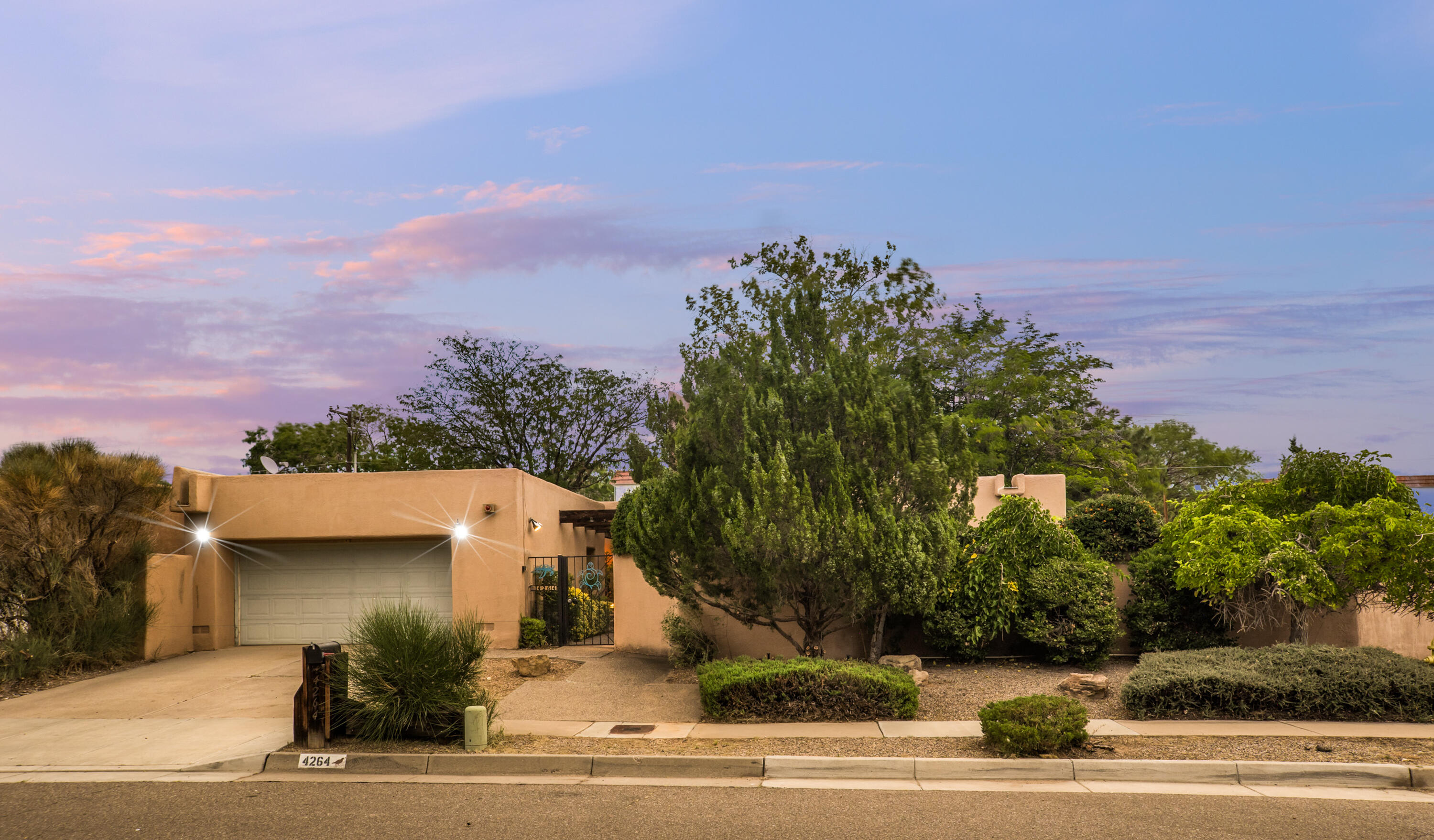 4264 Indian Springs Drive NE, Albuquerque, NM 87109