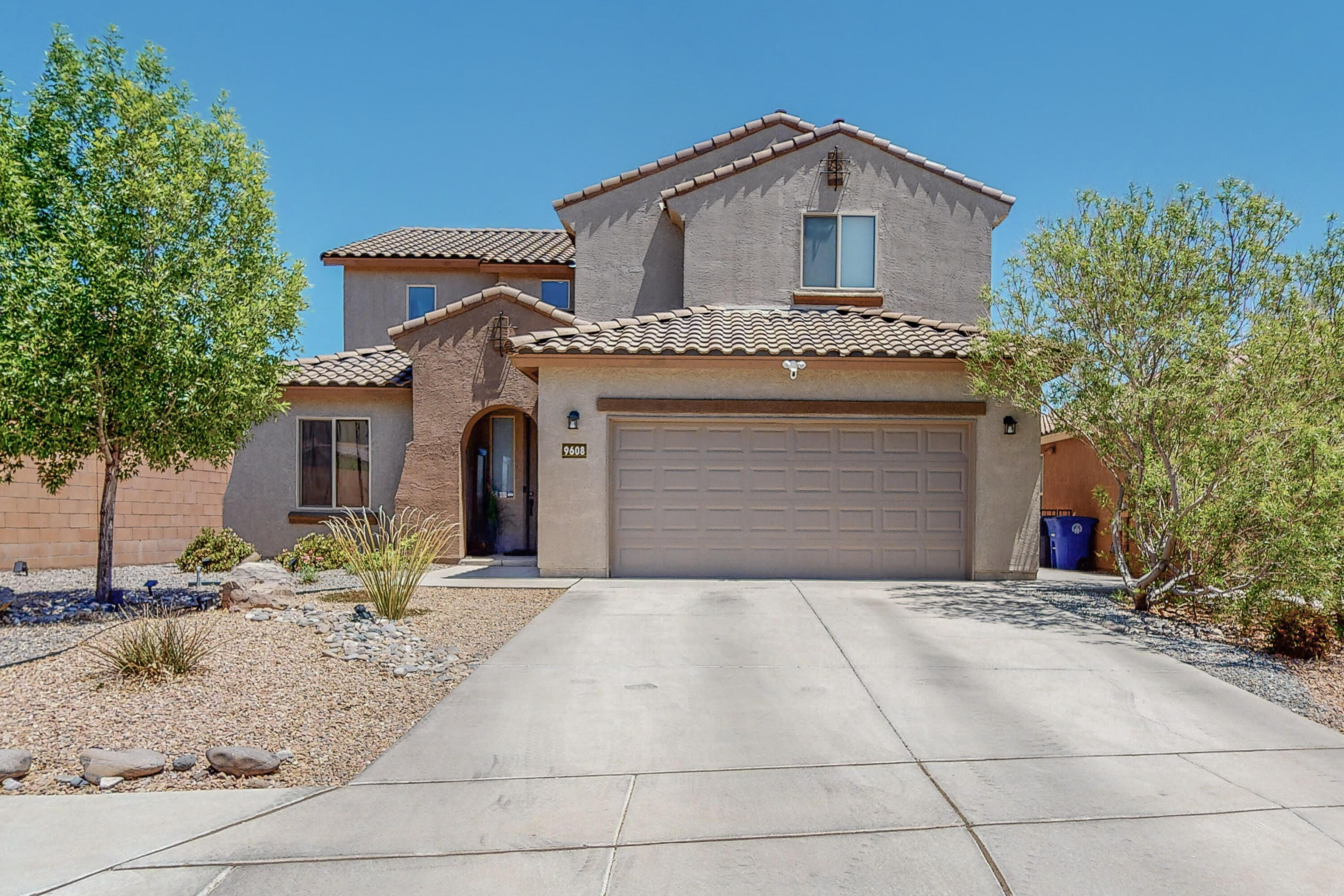 9608 Flint Rock Drive NW, Albuquerque, NM 87114