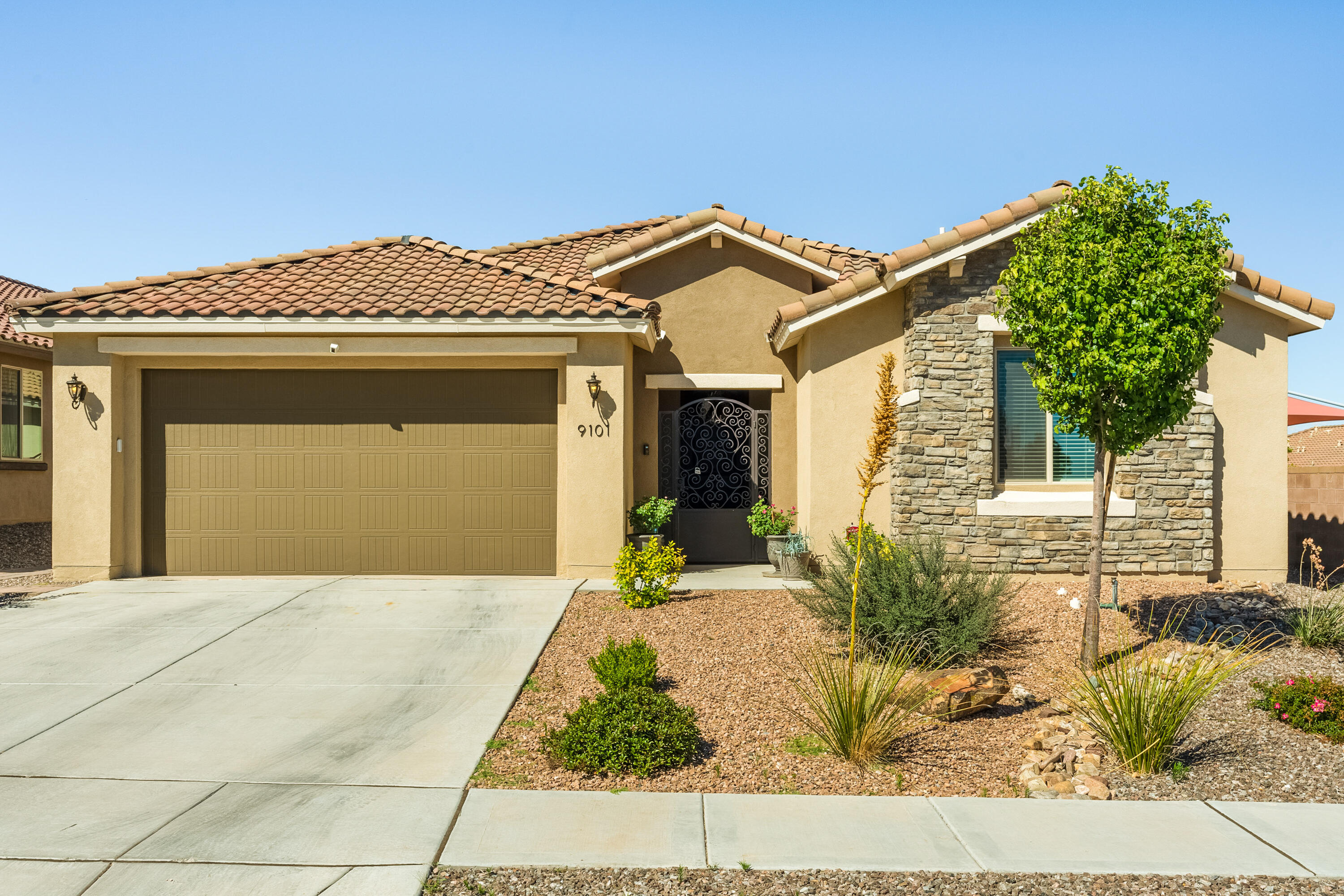 9101 Vista Bosquejo Road NW, Albuquerque, NM 87120
