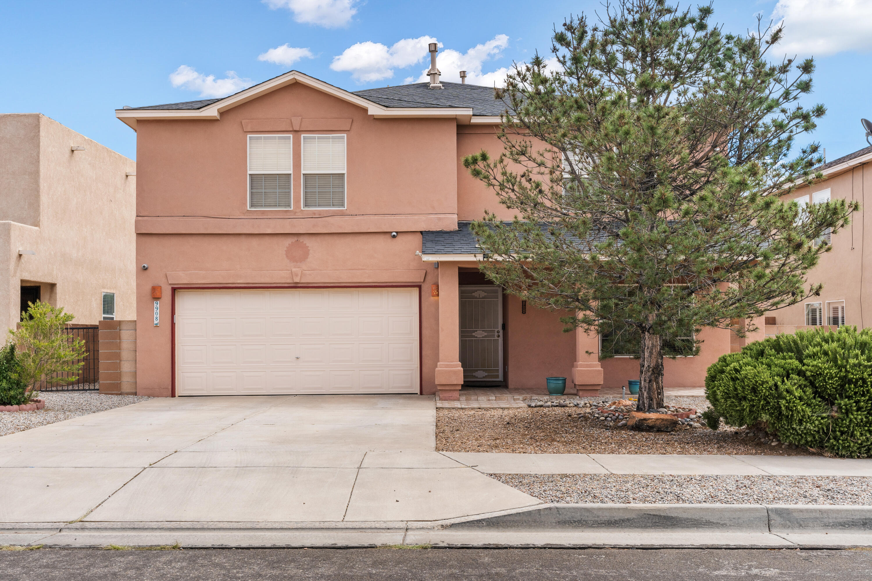 9908 Ashland Street NW, Albuquerque, NM 87114