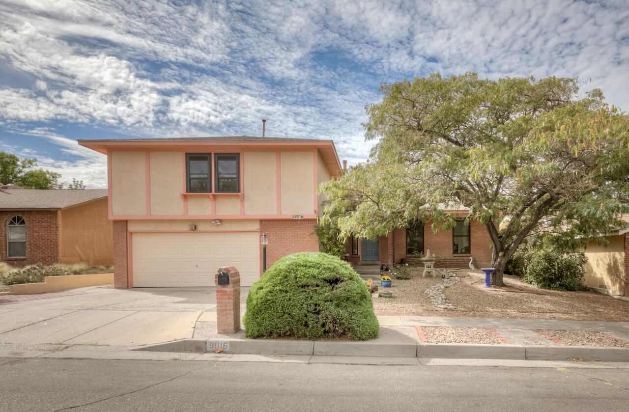9016 Freedom Way NE, Albuquerque, NM 87109