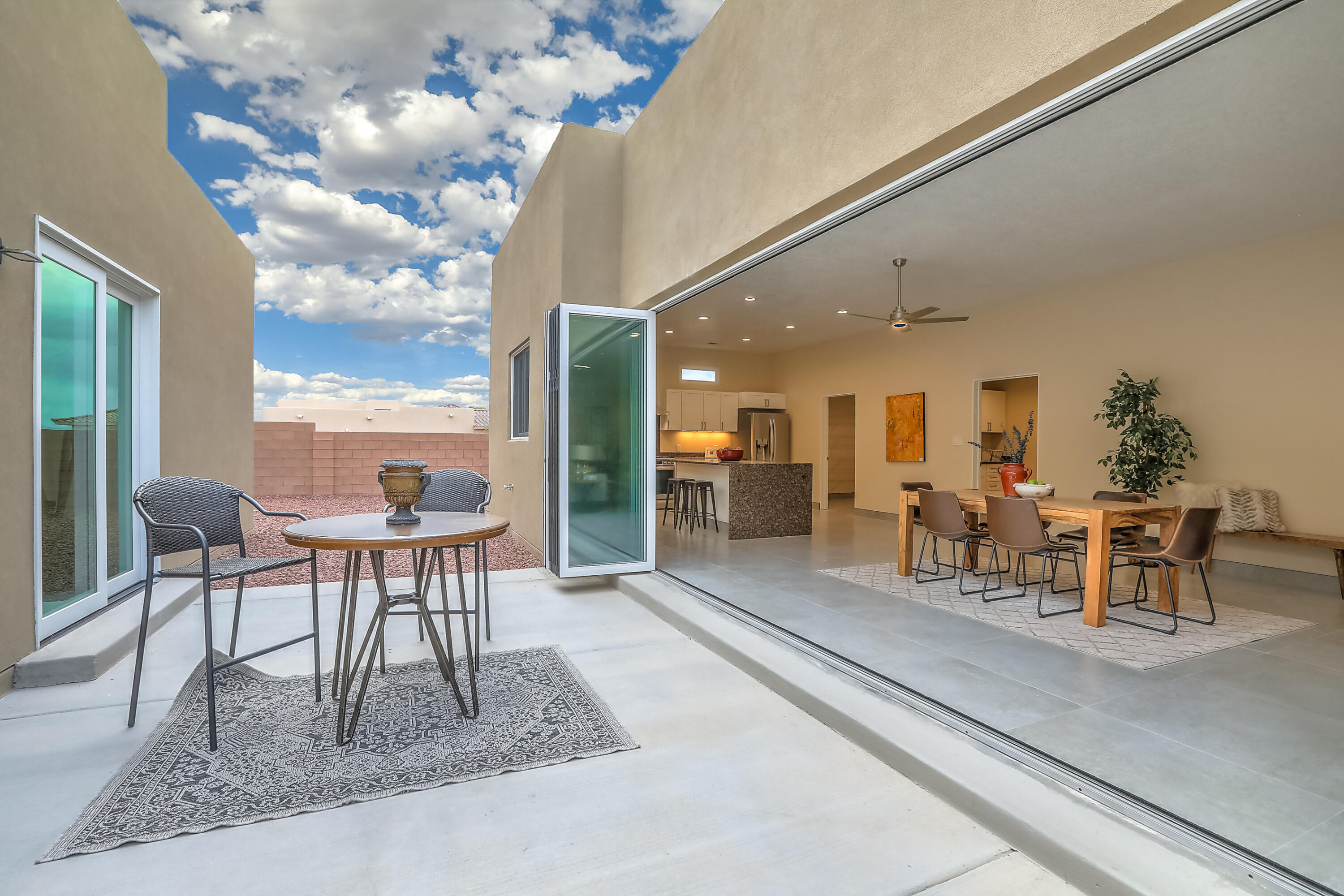 7919 Mauna Loa Drive NW, Albuquerque, NM 87120