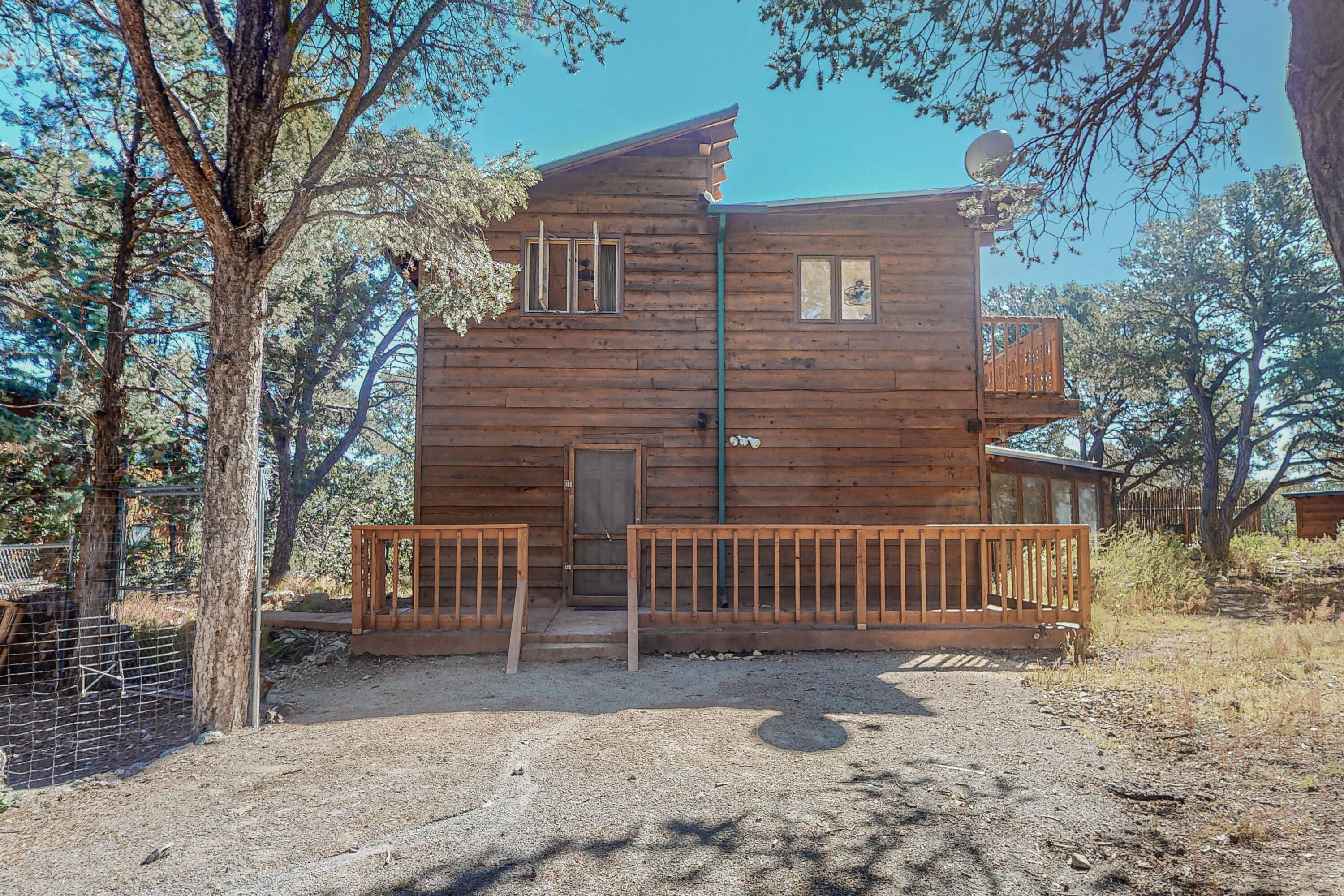 27 La Cresta Circle, Tijeras, NM 87059