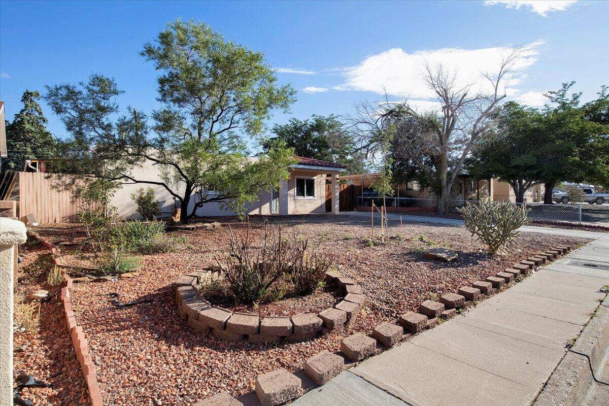 4909 Aztec Road NE, Albuquerque, NM 87110