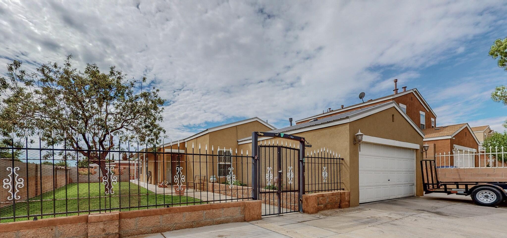 9400 Jenny Court SW, Albuquerque, NM 87121