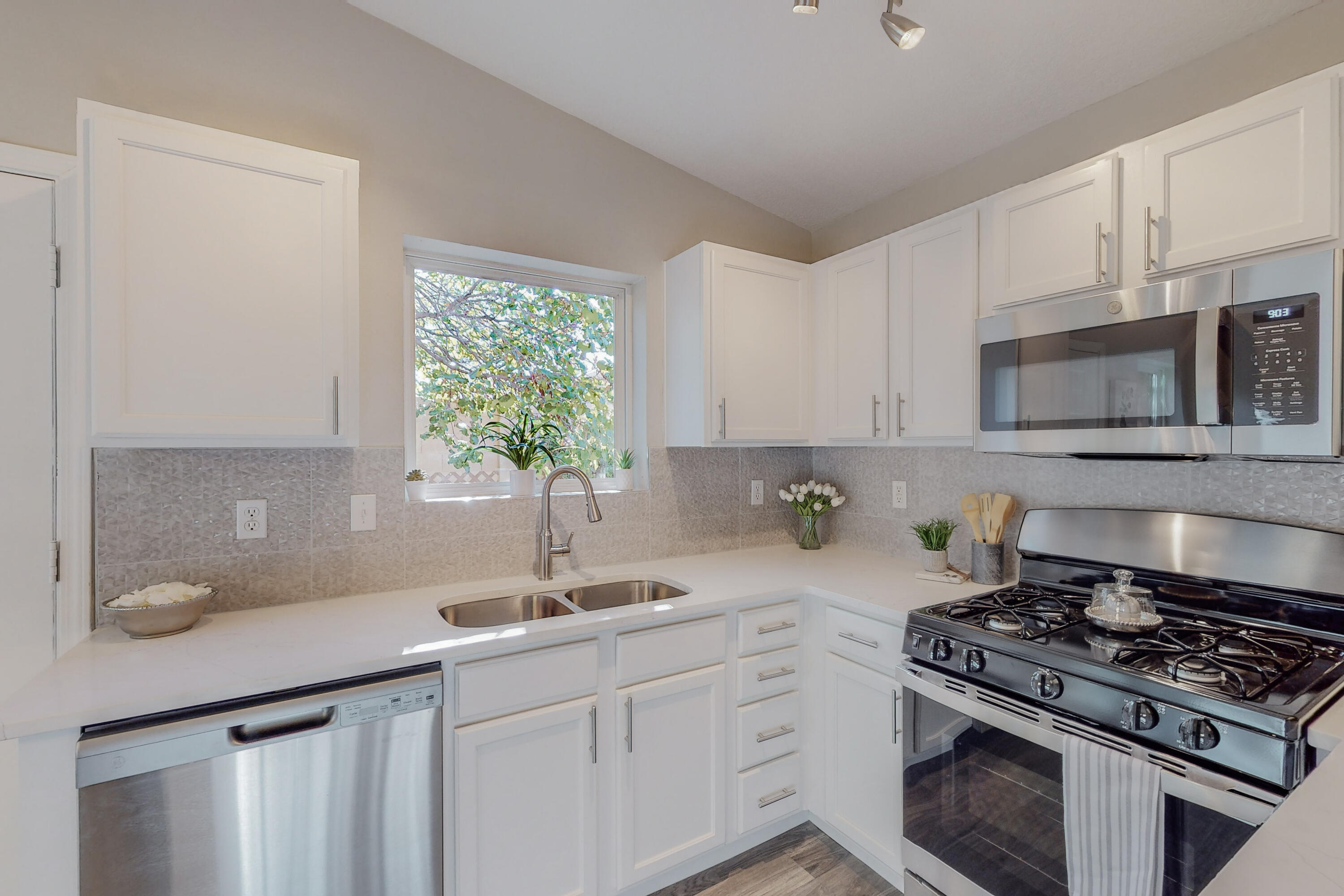 312 Escena Place SE, Albuquerque, NM 87123