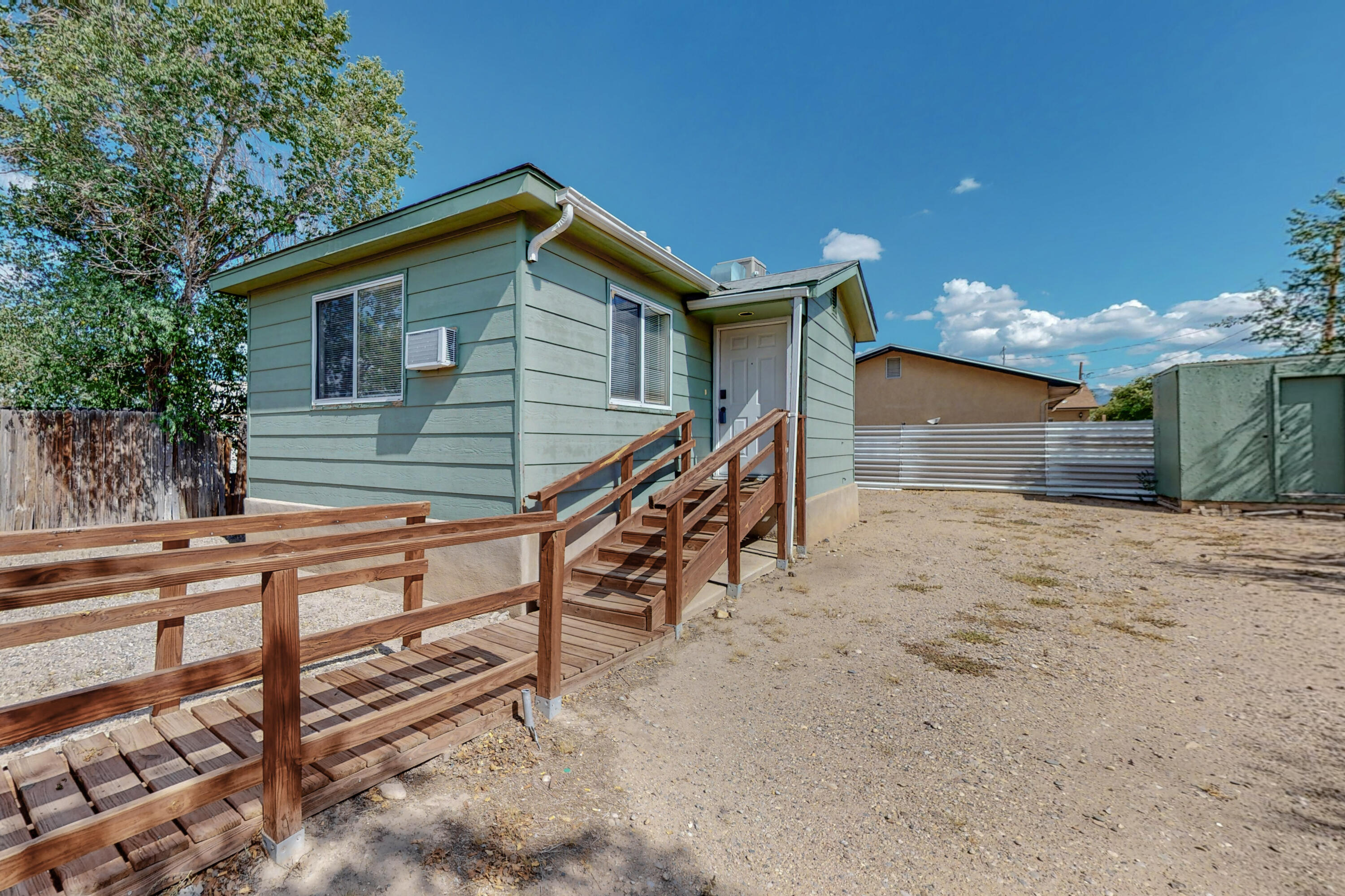 307 Hernandez Road NE, Albuquerque, NM 87113