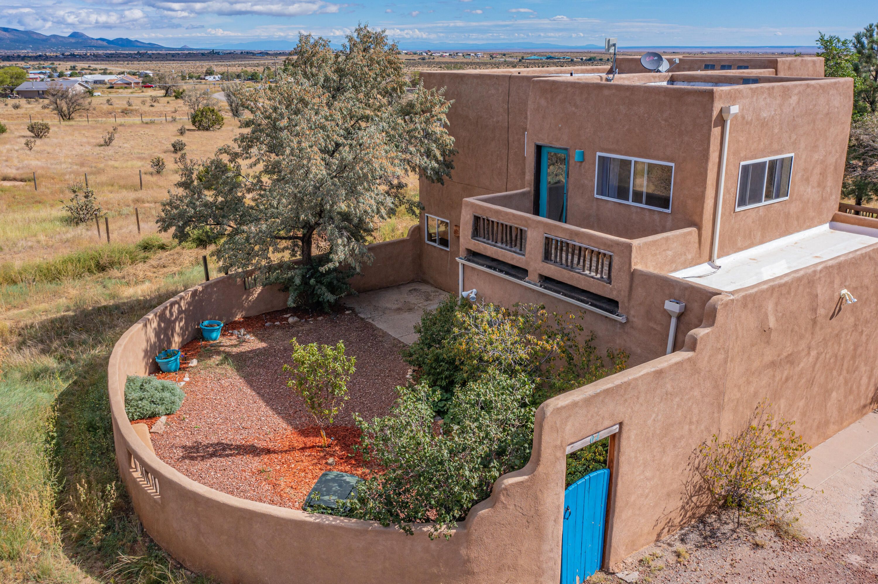 4 Tierra Del Sol Road, Edgewood, NM 87015
