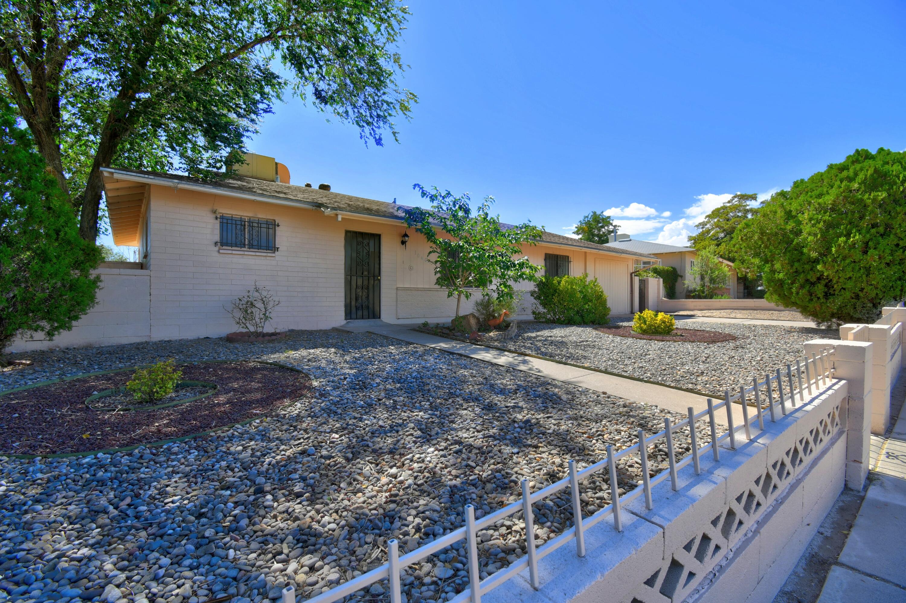 10404 Rafael Road SW, Albuquerque, NM 87121