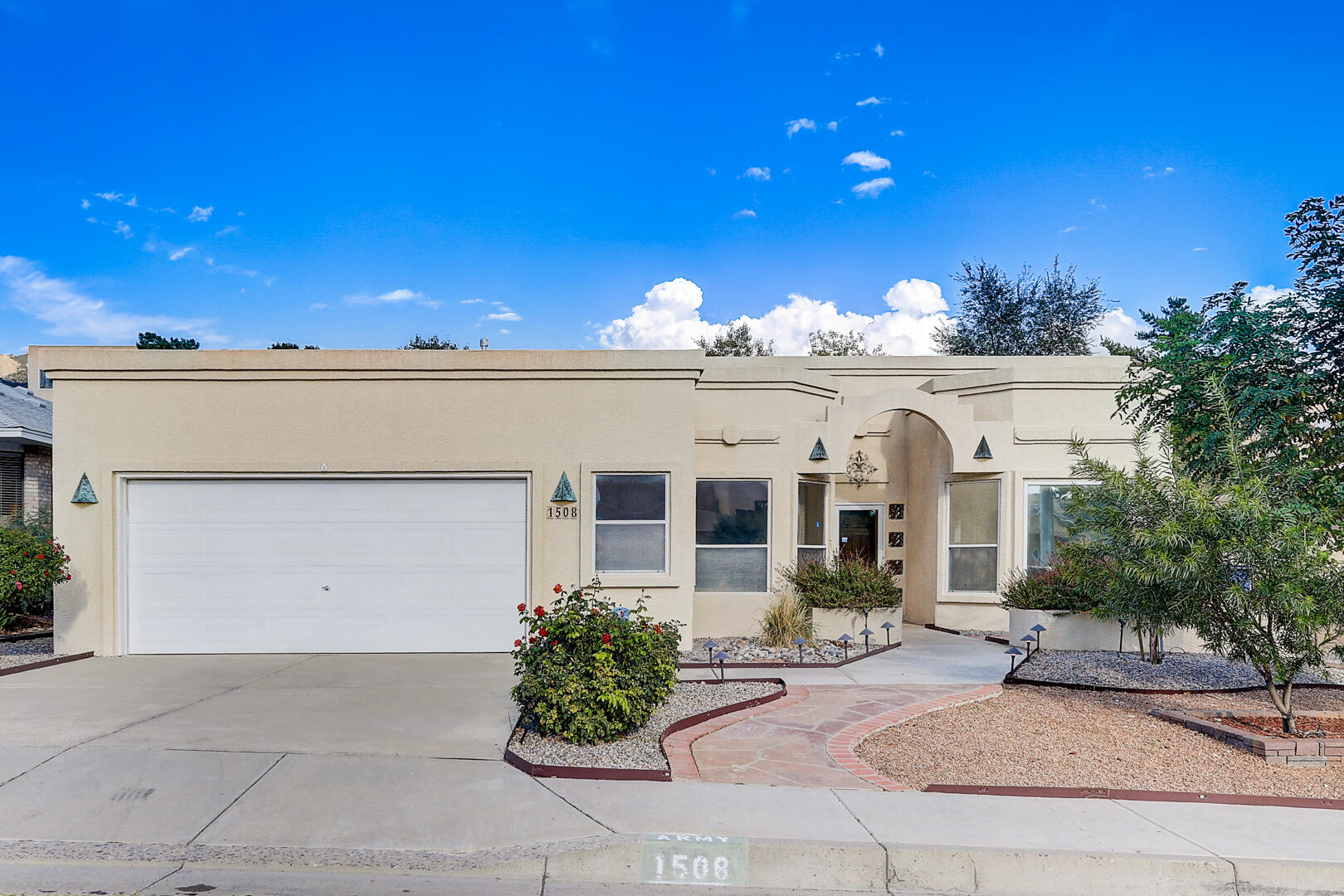 1508 Archuleta Drive NE, Albuquerque, NM 87112