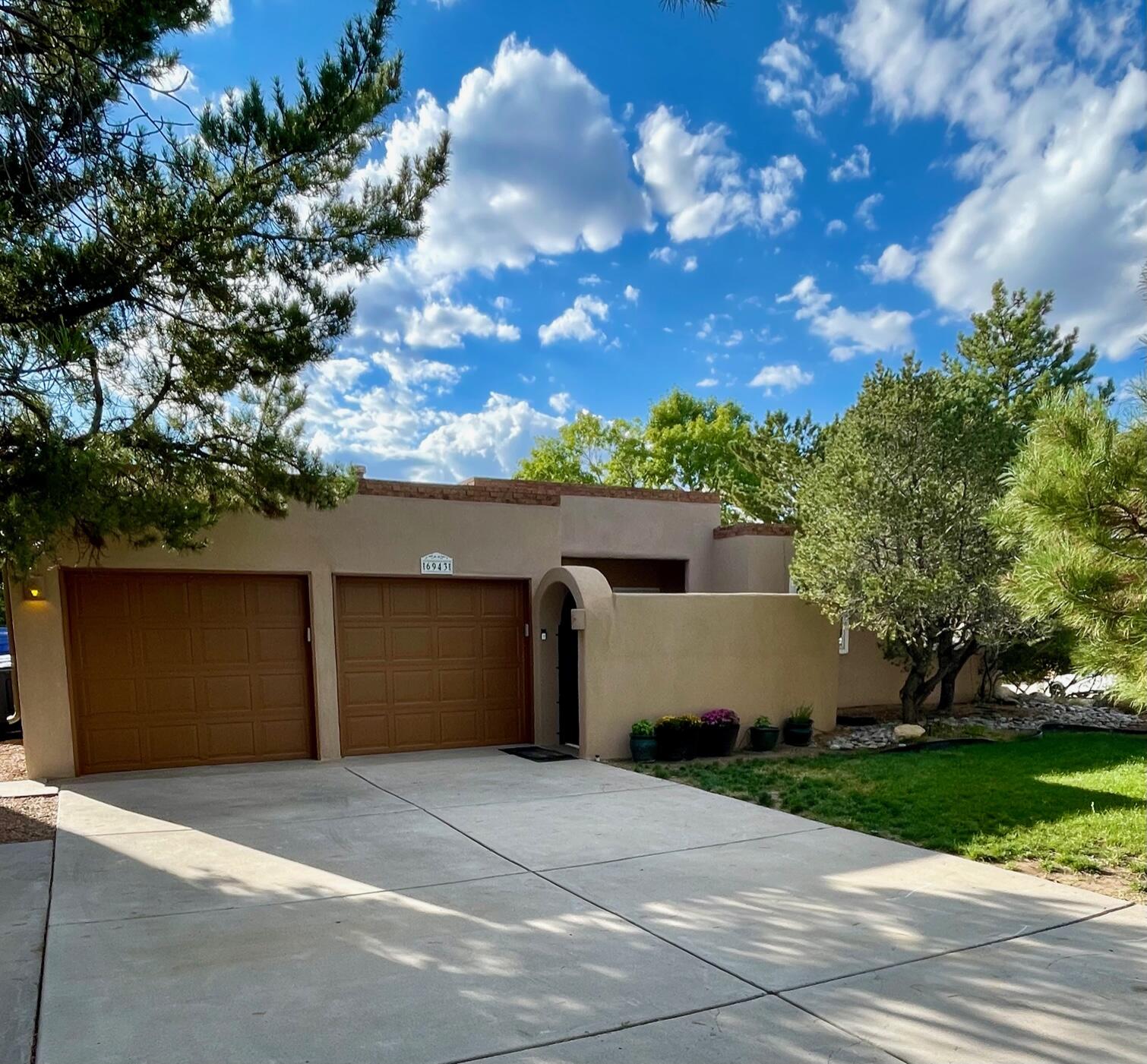 6943 Cherry Hills Loop NE, Albuquerque, NM 87111