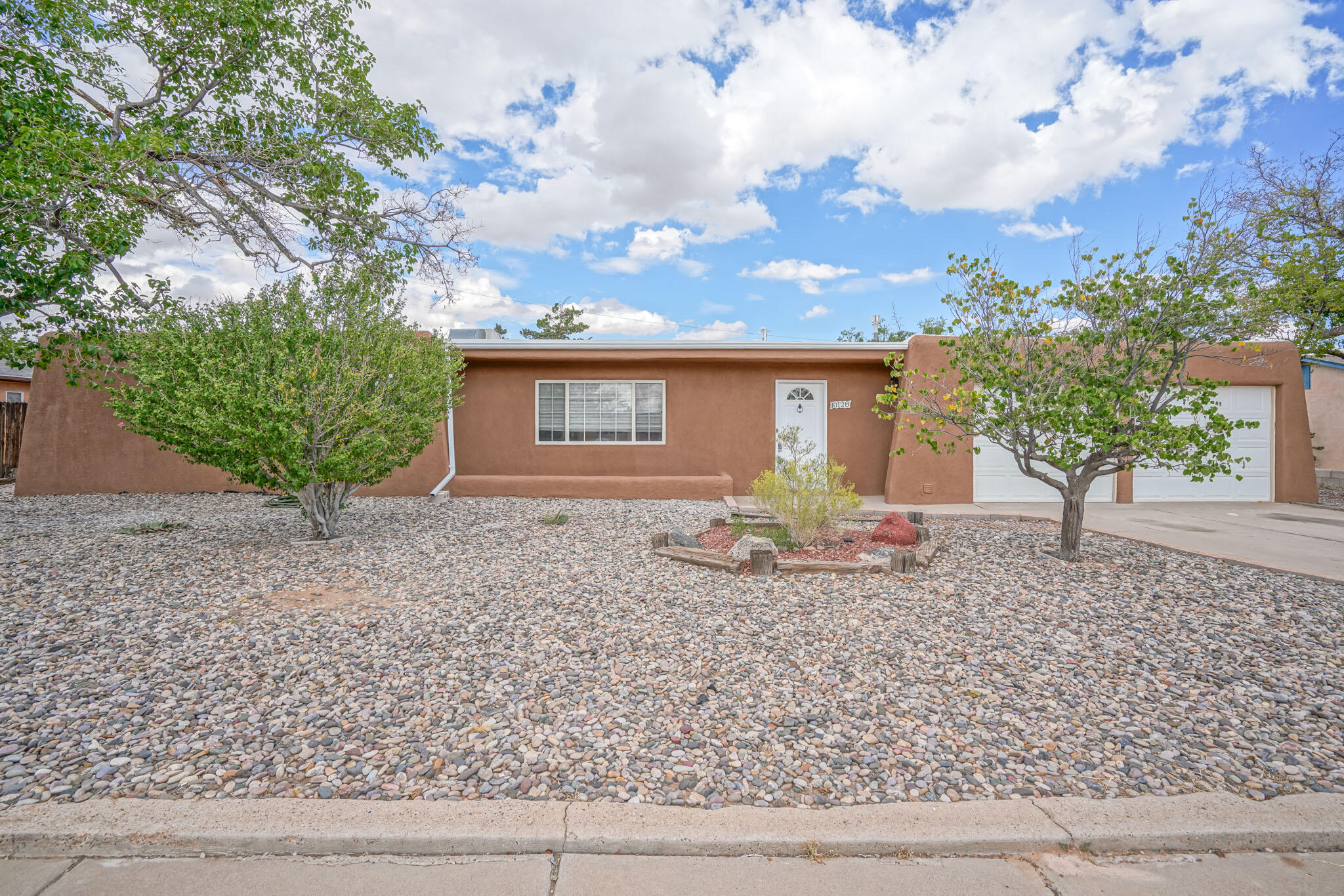 10128 Paseo Del Norte NW, Albuquerque, NM 87114