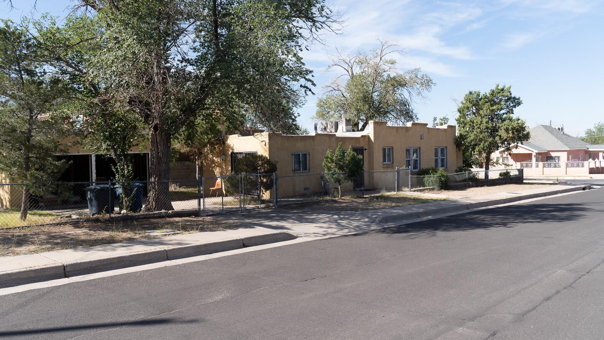 1302 Walter Street SE, Albuquerque, NM 87102
