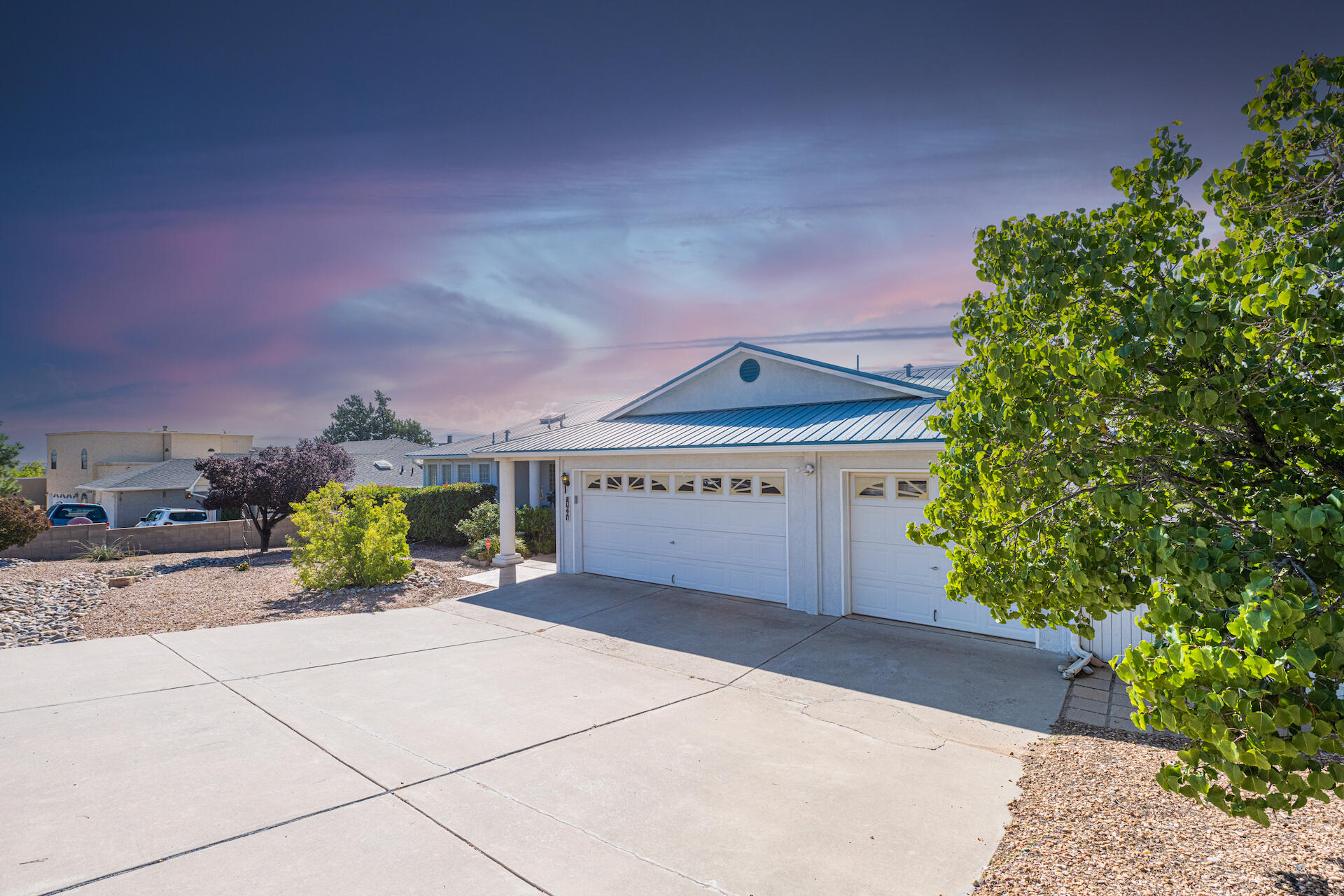 1661 Valley View Drive SW, Los Lunas, NM 87031