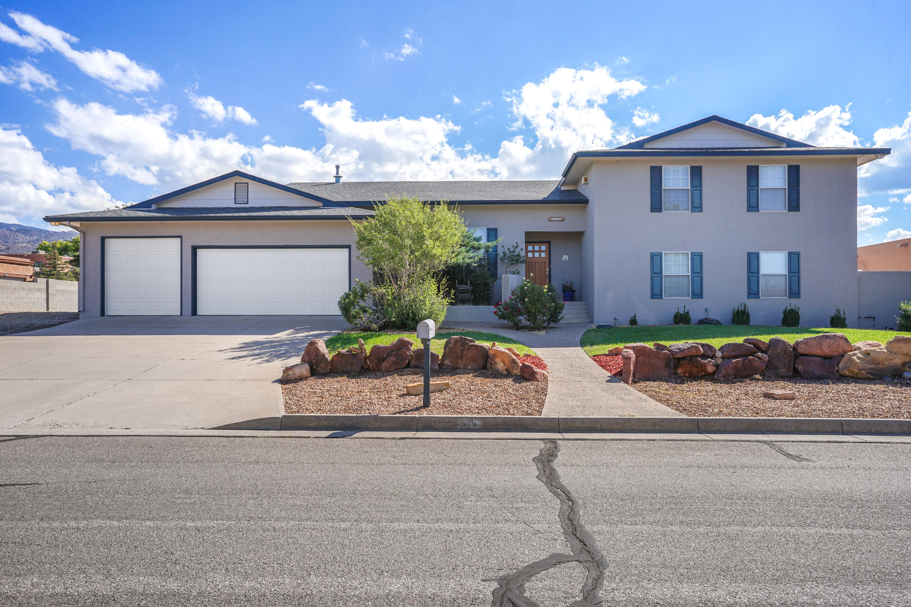500 Navarra Way SE, Albuquerque, NM 87123