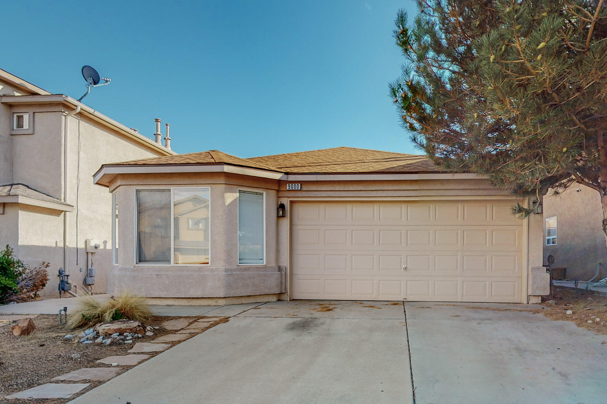 9000 Lower Meadow Trail SW, Albuquerque, NM 87121